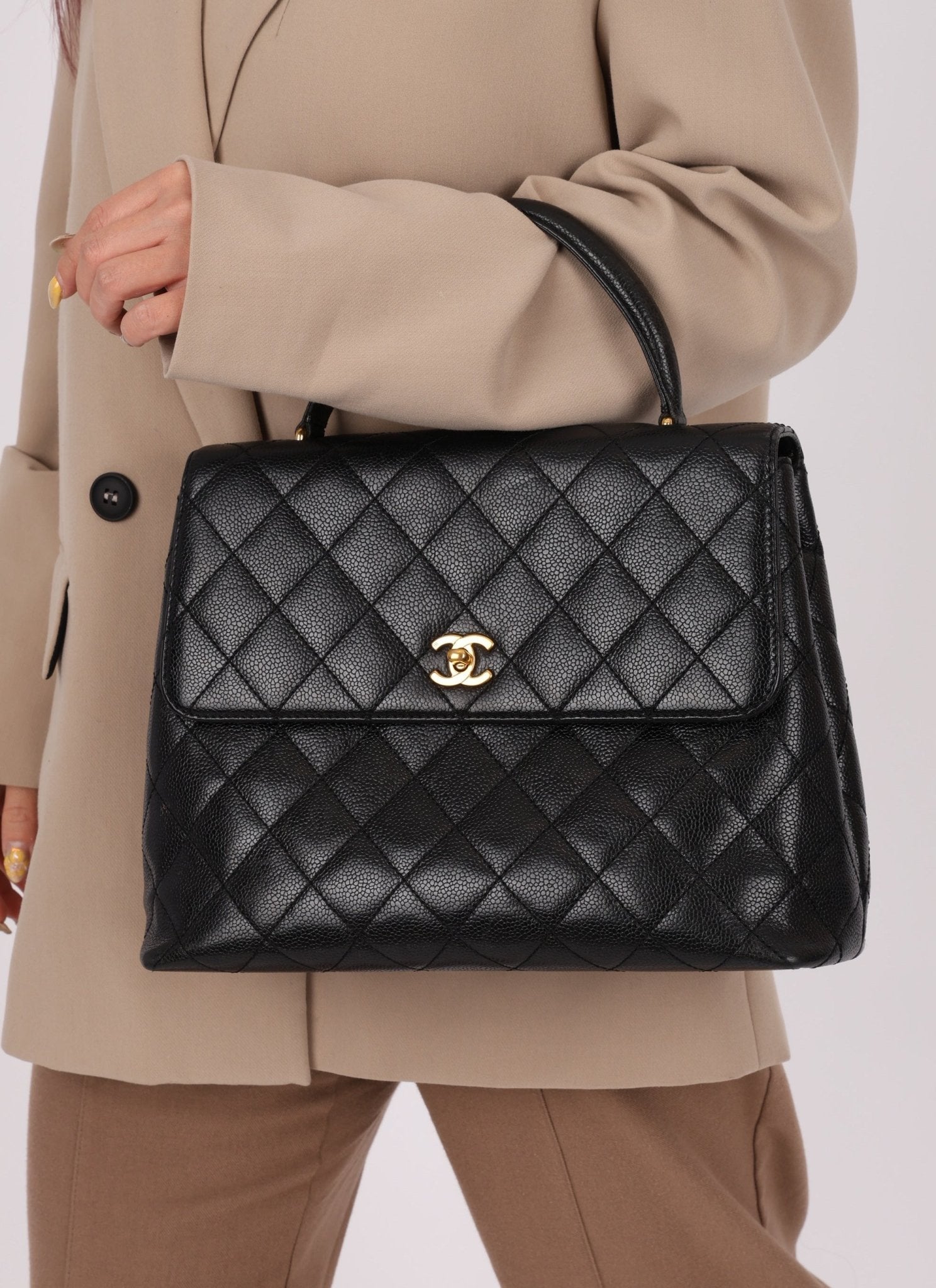 Chanel 2000 Caviar Kelly Top Handle - FashioNica