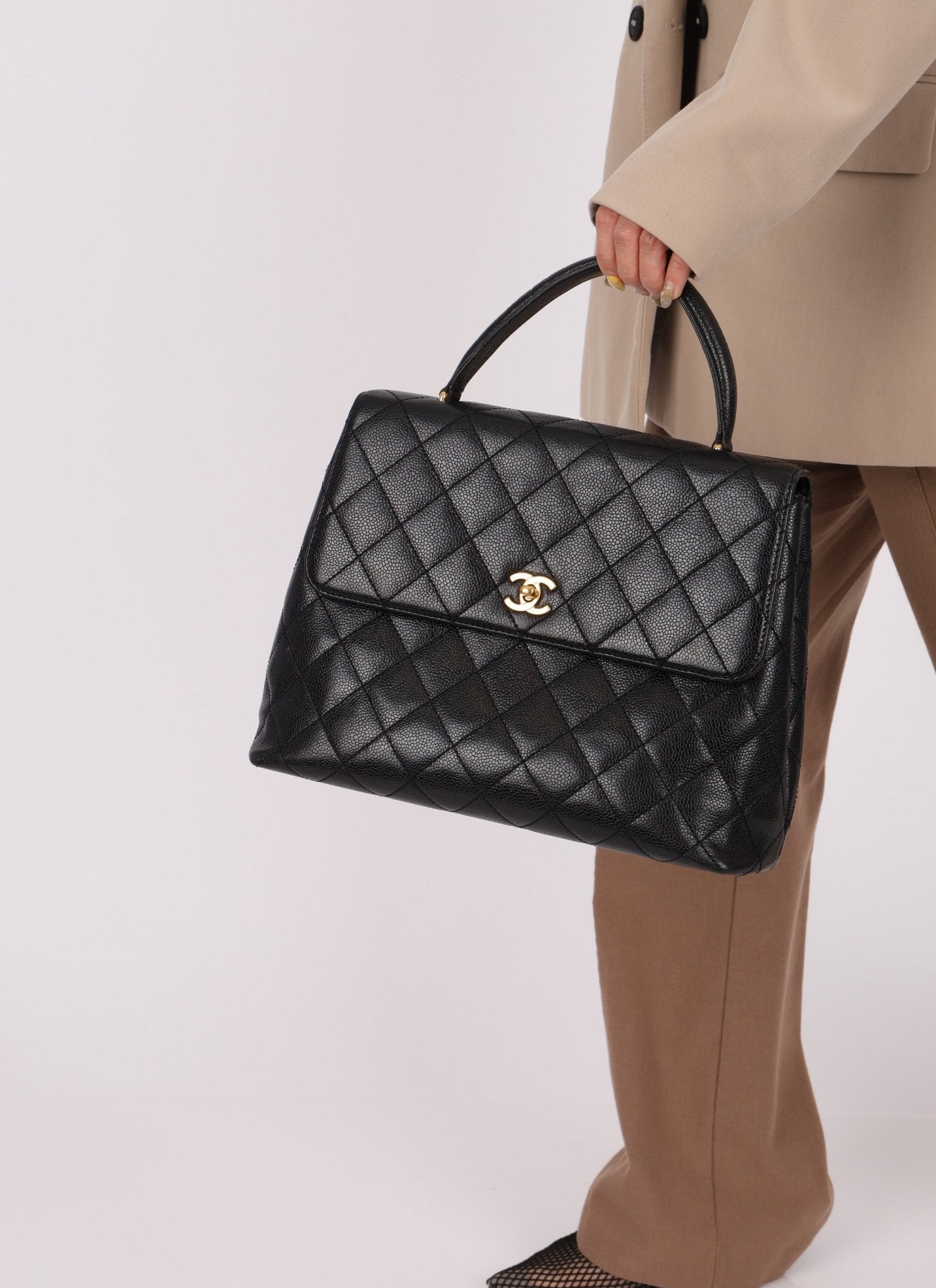 Chanel 2000 Caviar Kelly Top Handle - FashioNica