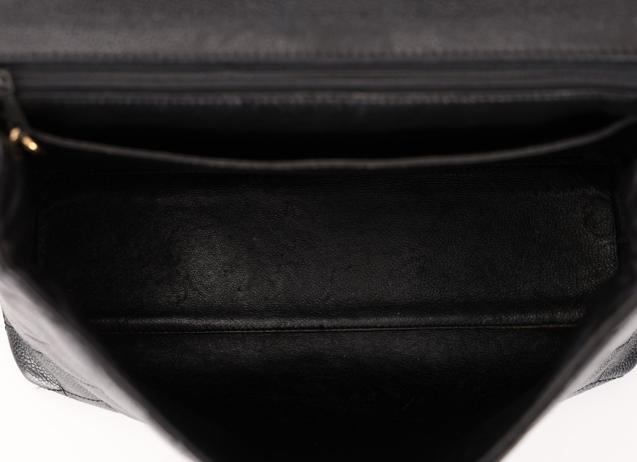 Chanel 2000 Caviar Kelly Top Handle - FashioNica