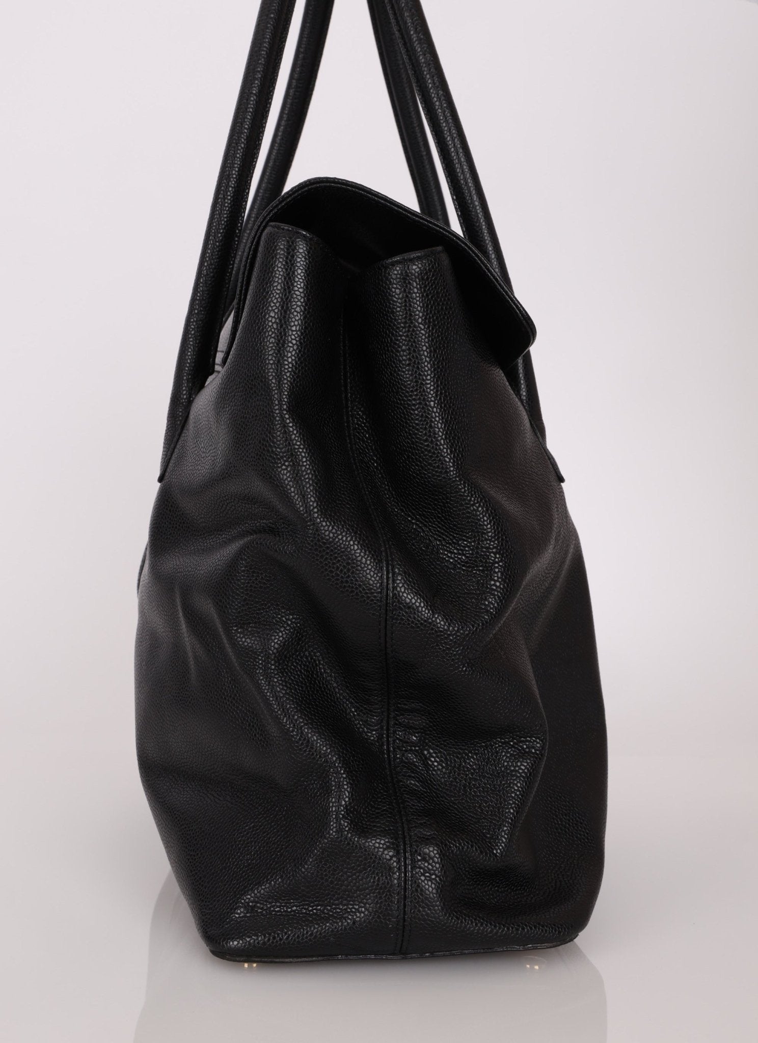 Chanel 2000 Caviar Large Turnlock Tote - FashioNica