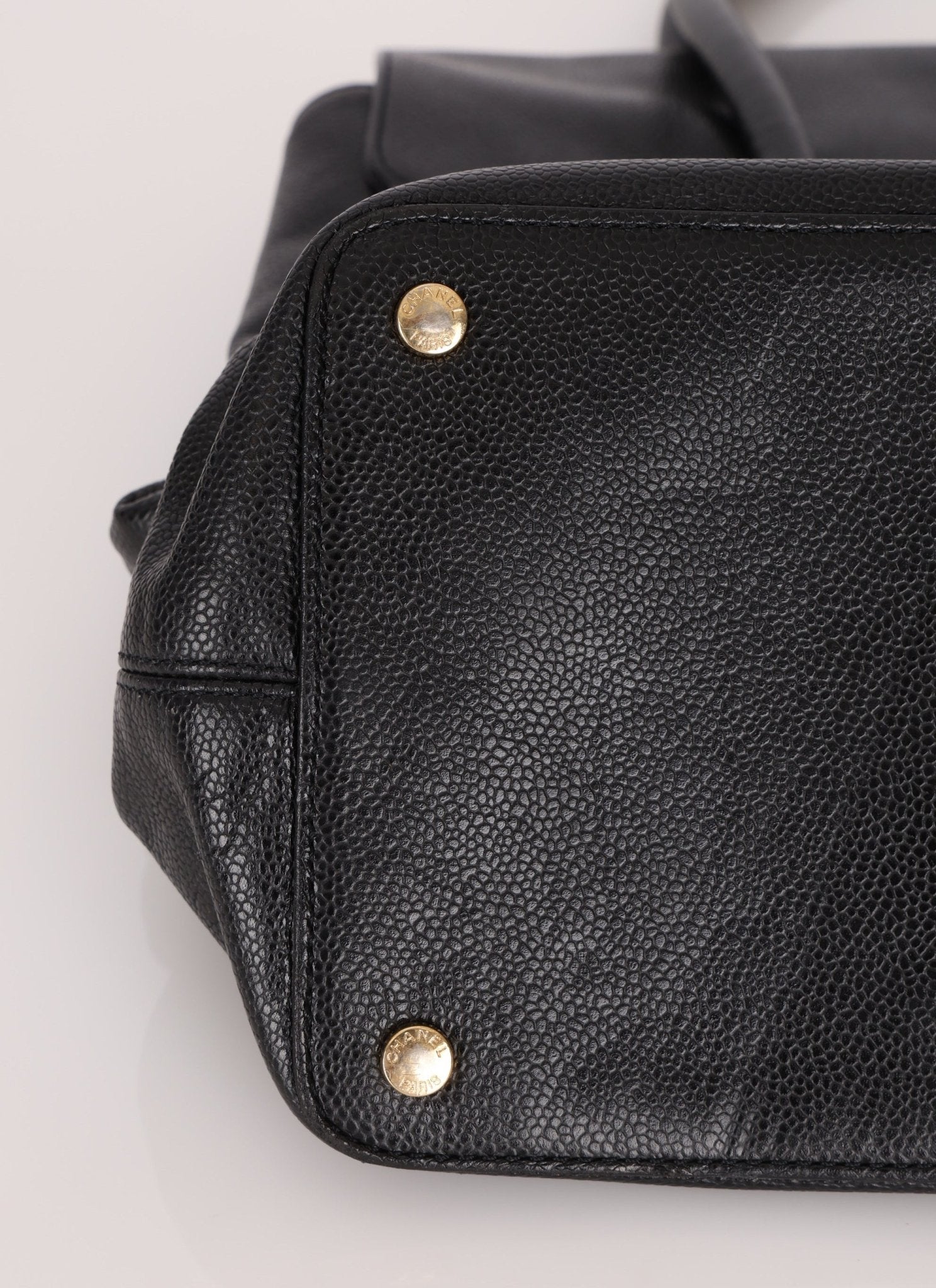 Chanel 2000 Caviar Large Turnlock Tote - FashioNica