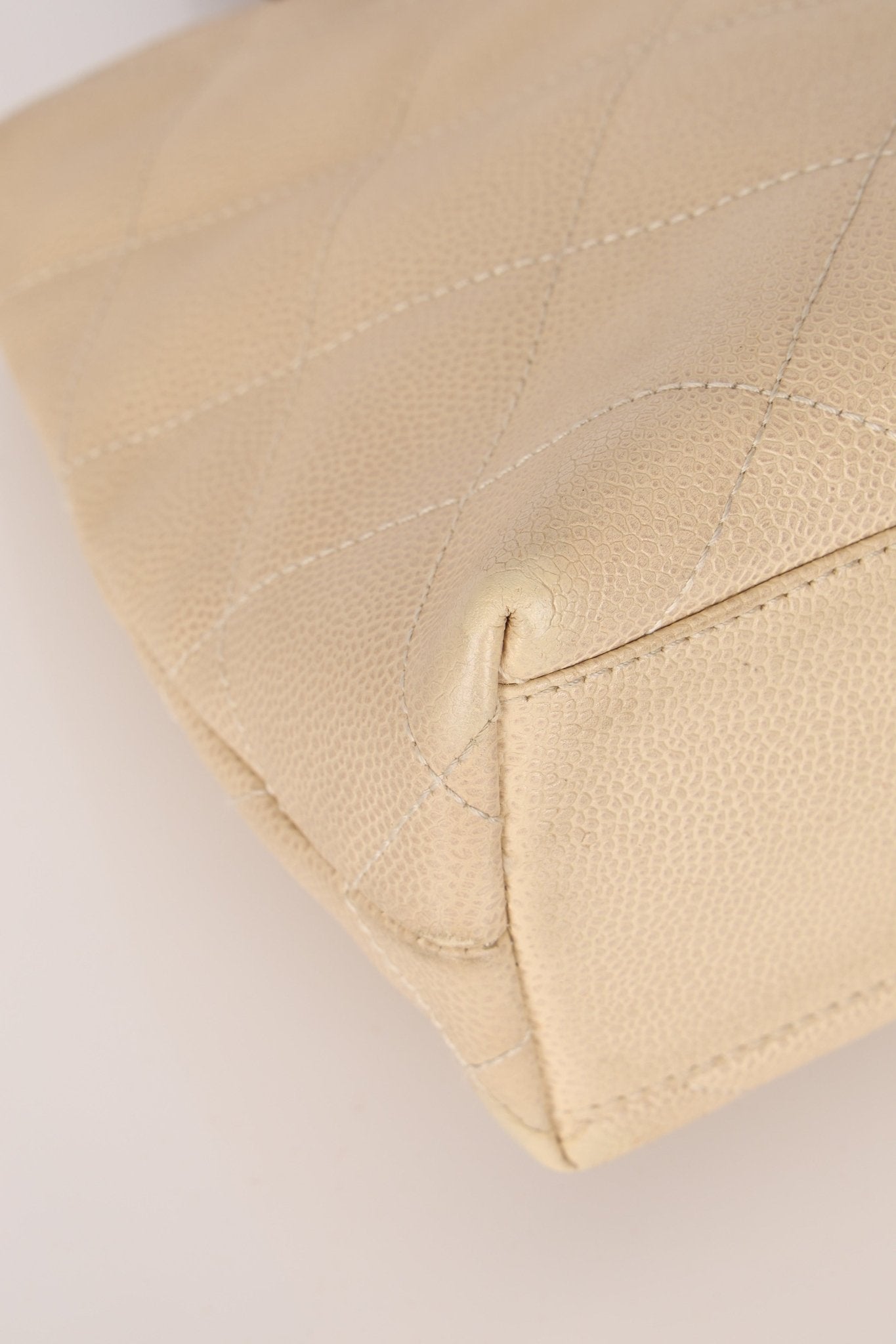 Chanel 2000 Cream Caviar Wood Acrylic Tote - FashioNica