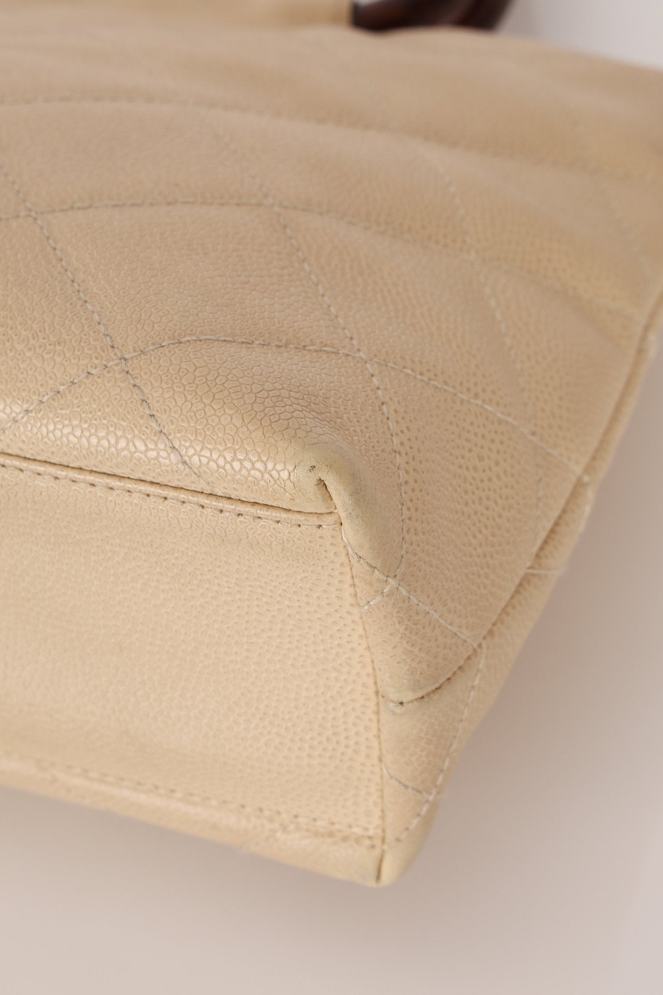 Chanel 2000 Cream Caviar Wood Acrylic Tote - FashioNica
