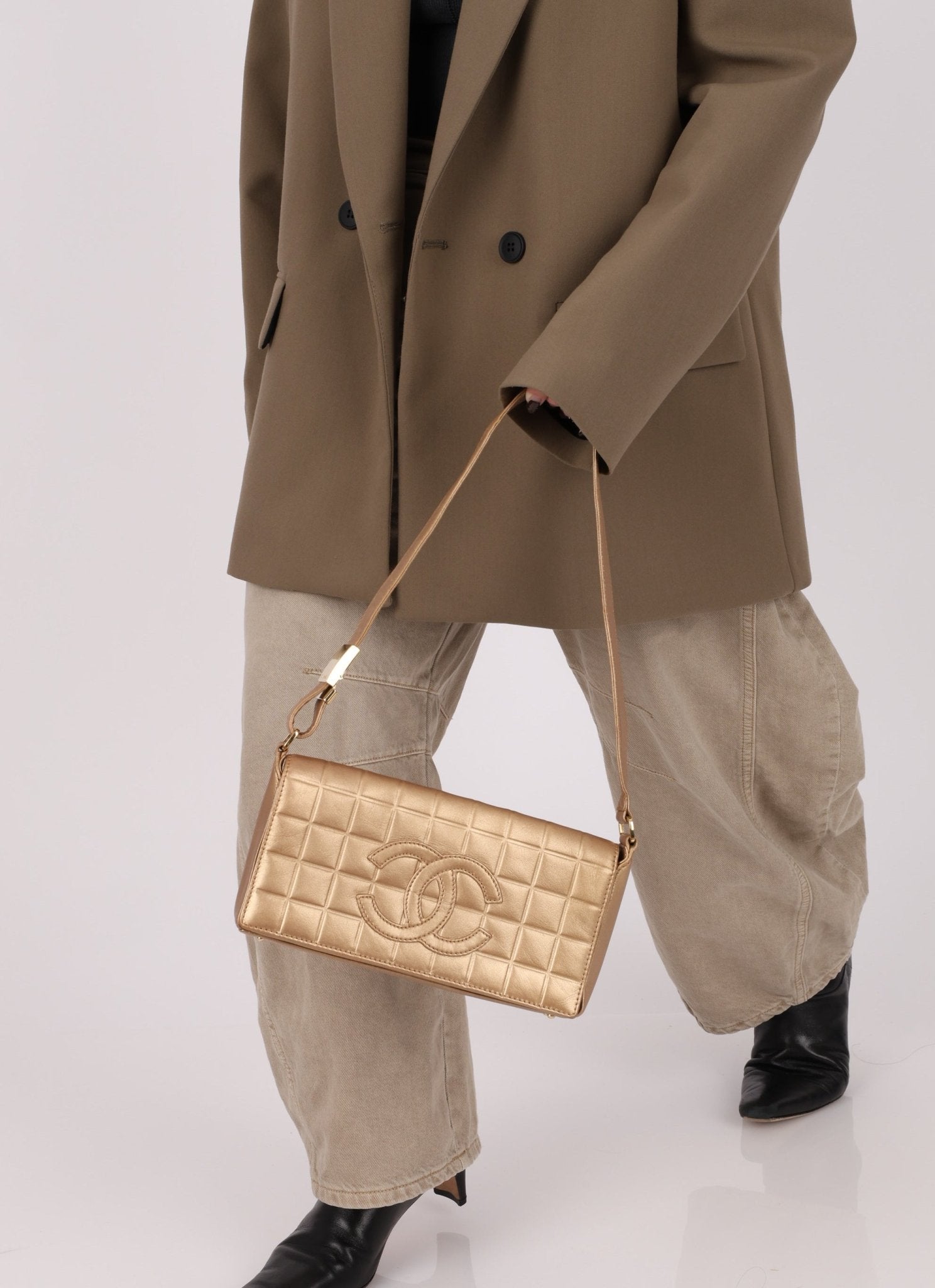 Chanel 2000 Gold East West Chocolate Bar Bag - FashioNica