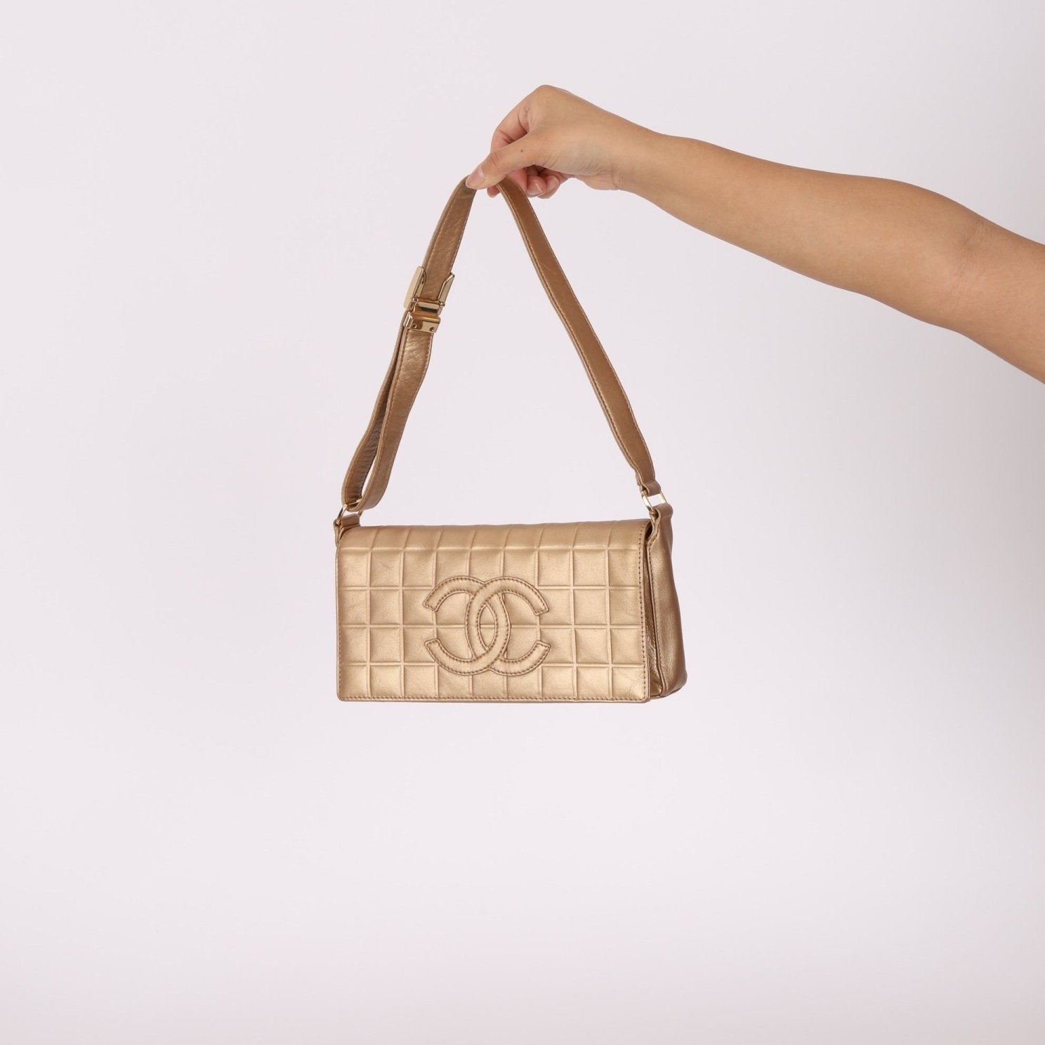 Chanel 2000 Gold East West Chocolate Bar Bag - FashioNica