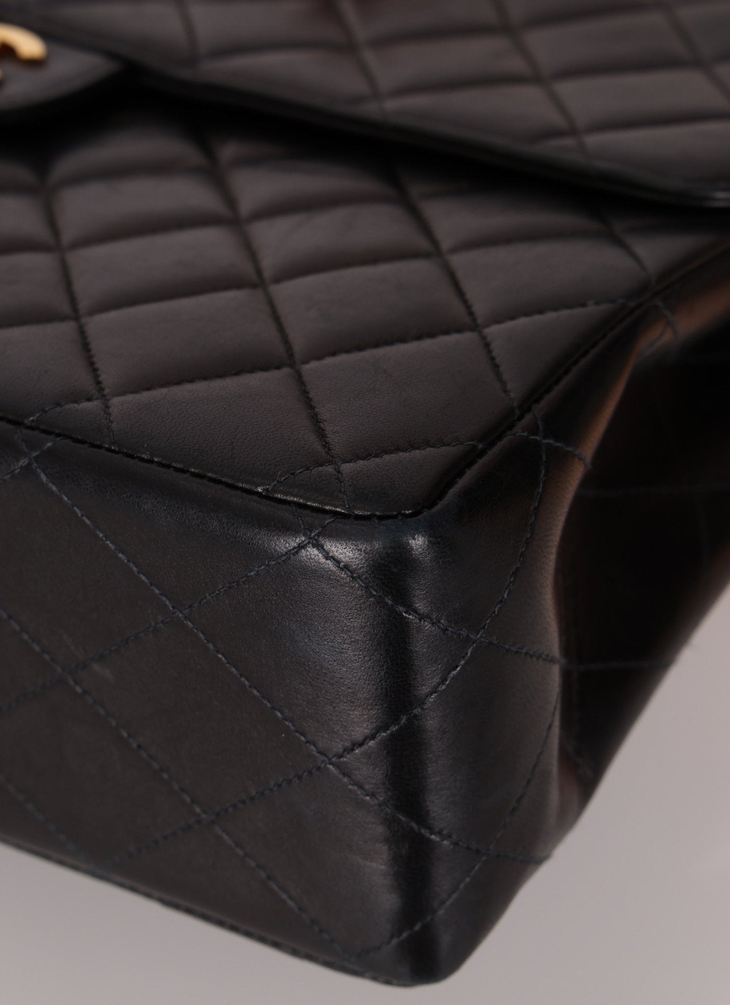 Chanel 2000 Lambskin Jumbo 24KGP Turnlock Single Flap - FashioNica