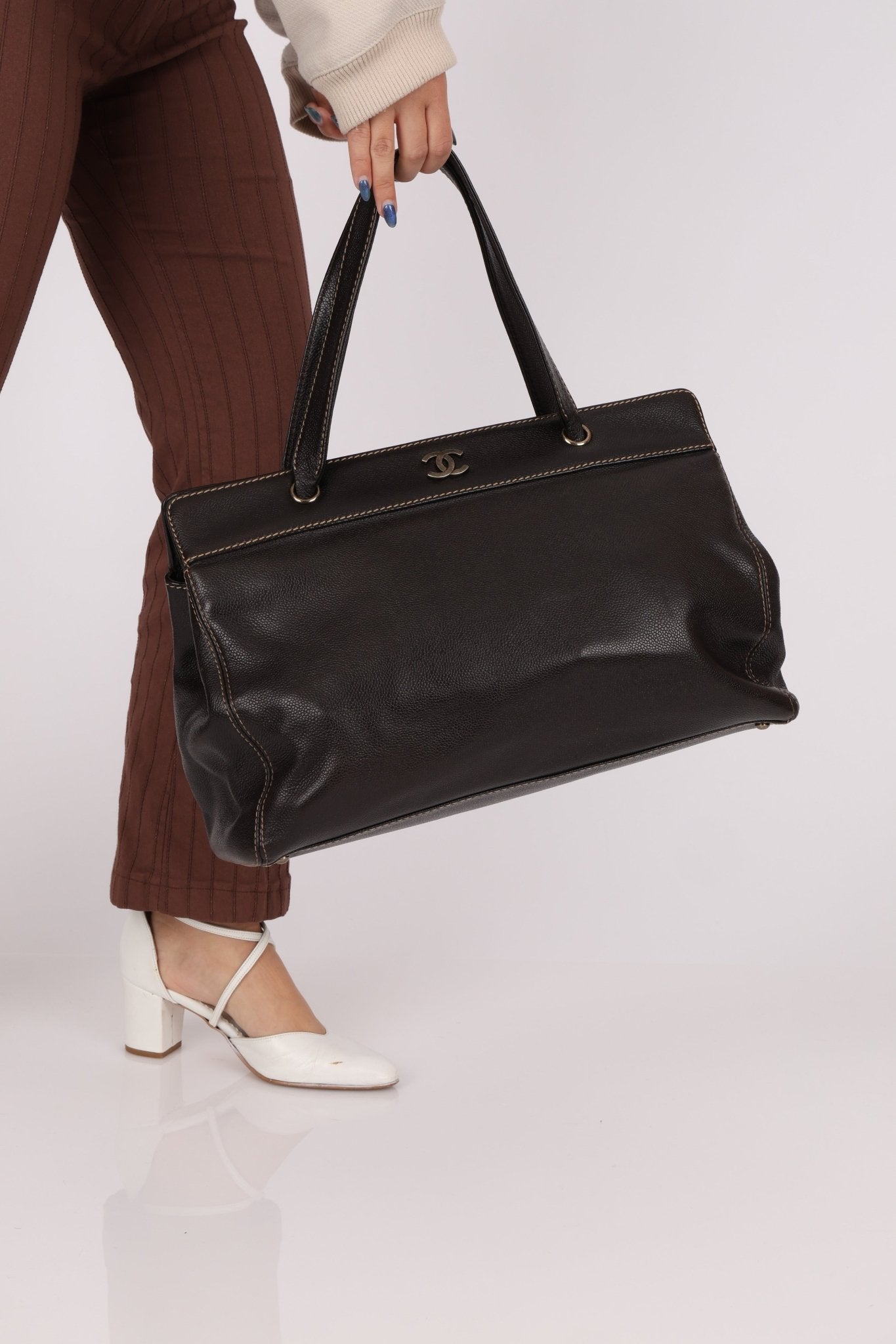 Chanel 2000 Vintage Chocolate Caviar Tote - FashioNica