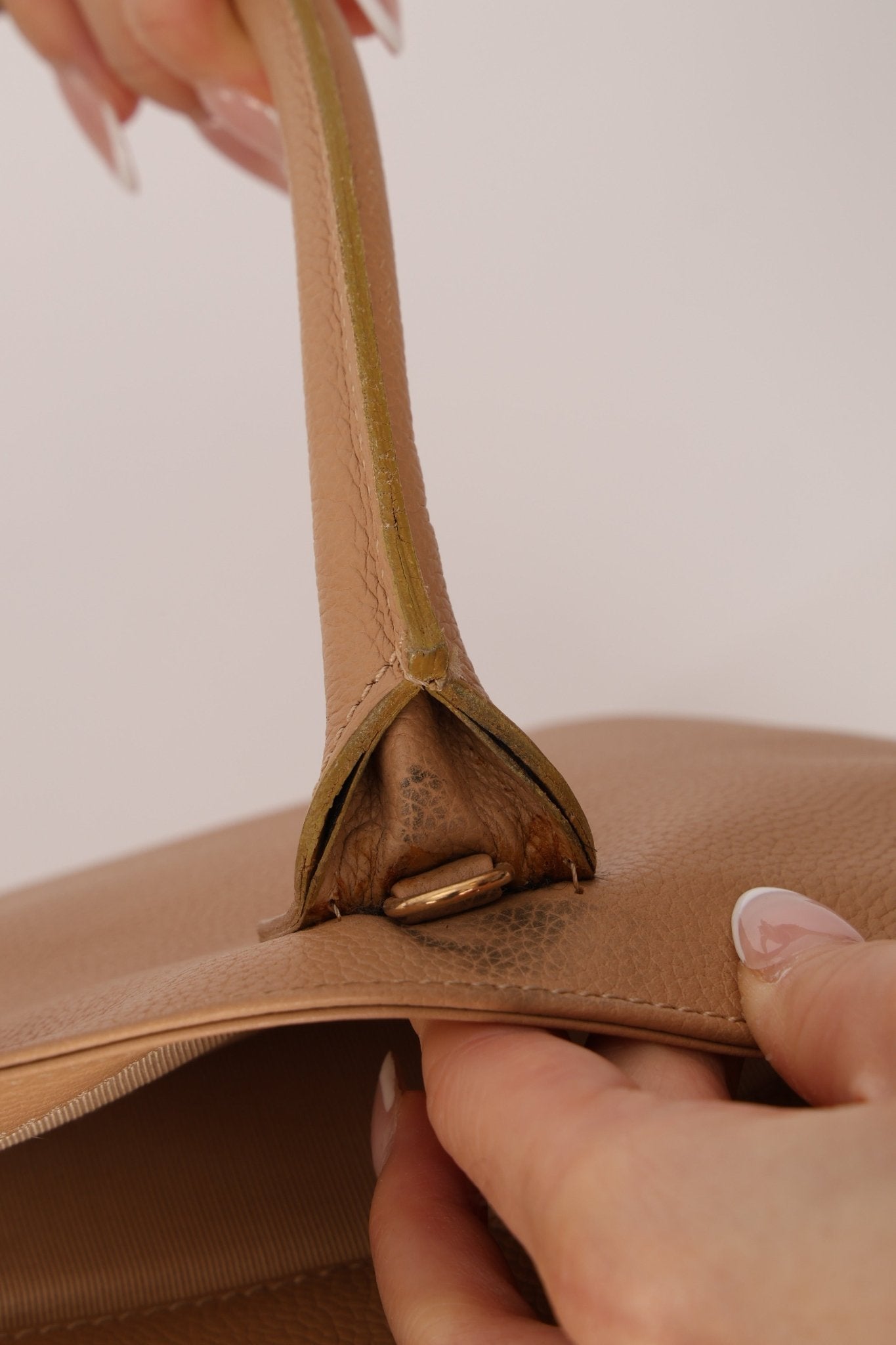 Chanel 2001 Beige Cerf Executive Medium Shopper Tote 24K GP - FashioNica