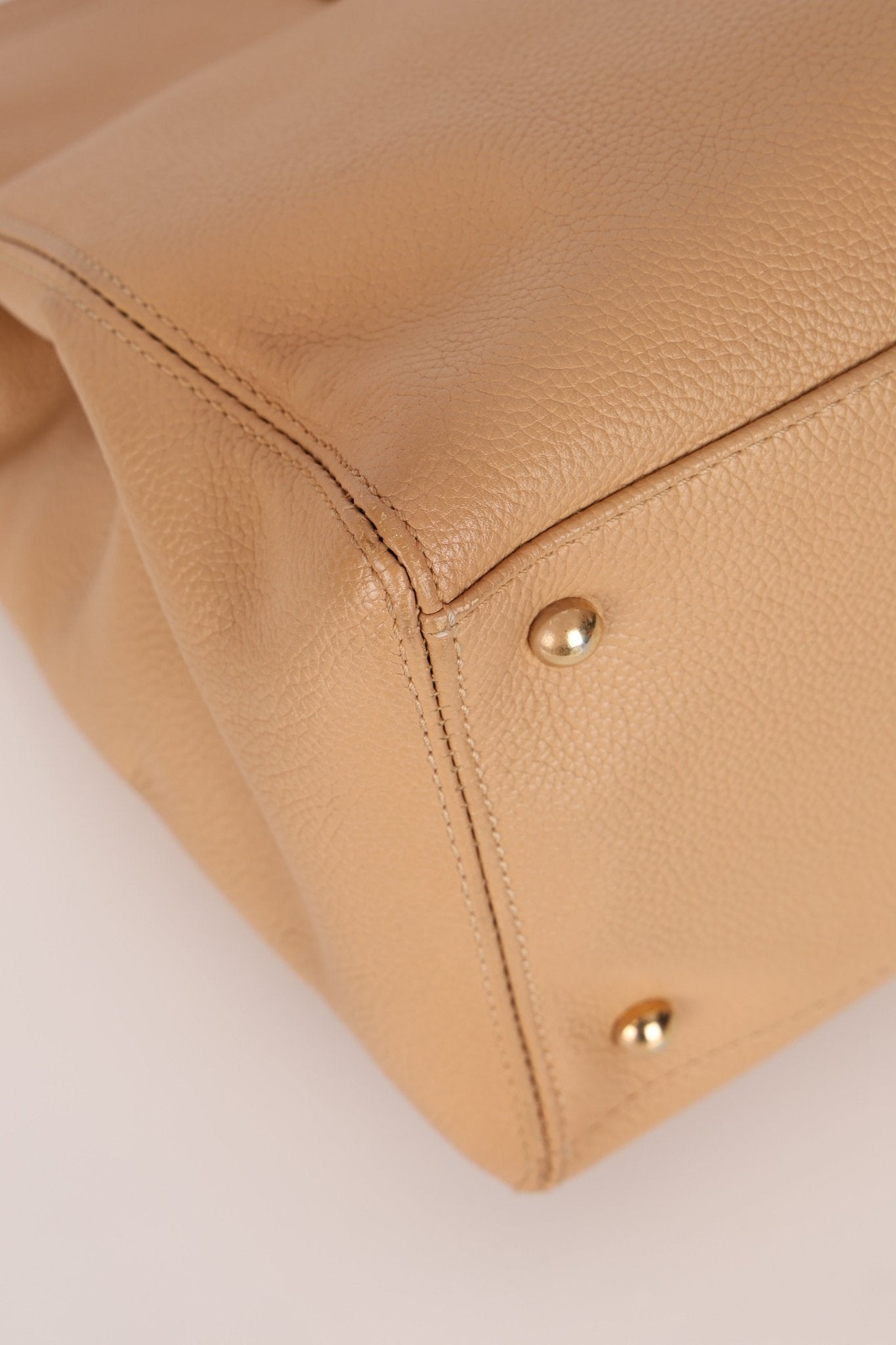 Chanel 2001 Beige Cerf Executive Medium Shopper Tote 24K GP - FashioNica