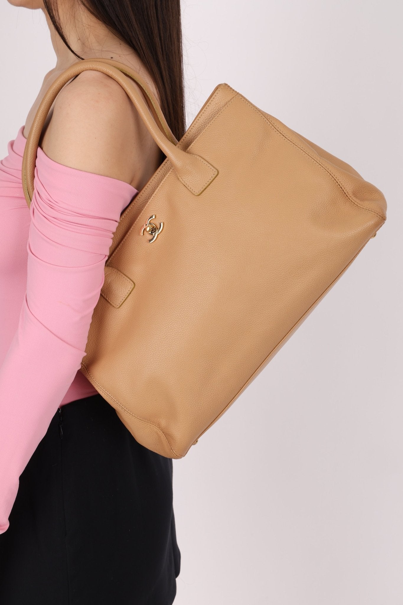 Chanel 2001 Beige Cerf Executive Medium Shopper Tote 24K GP - FashioNica