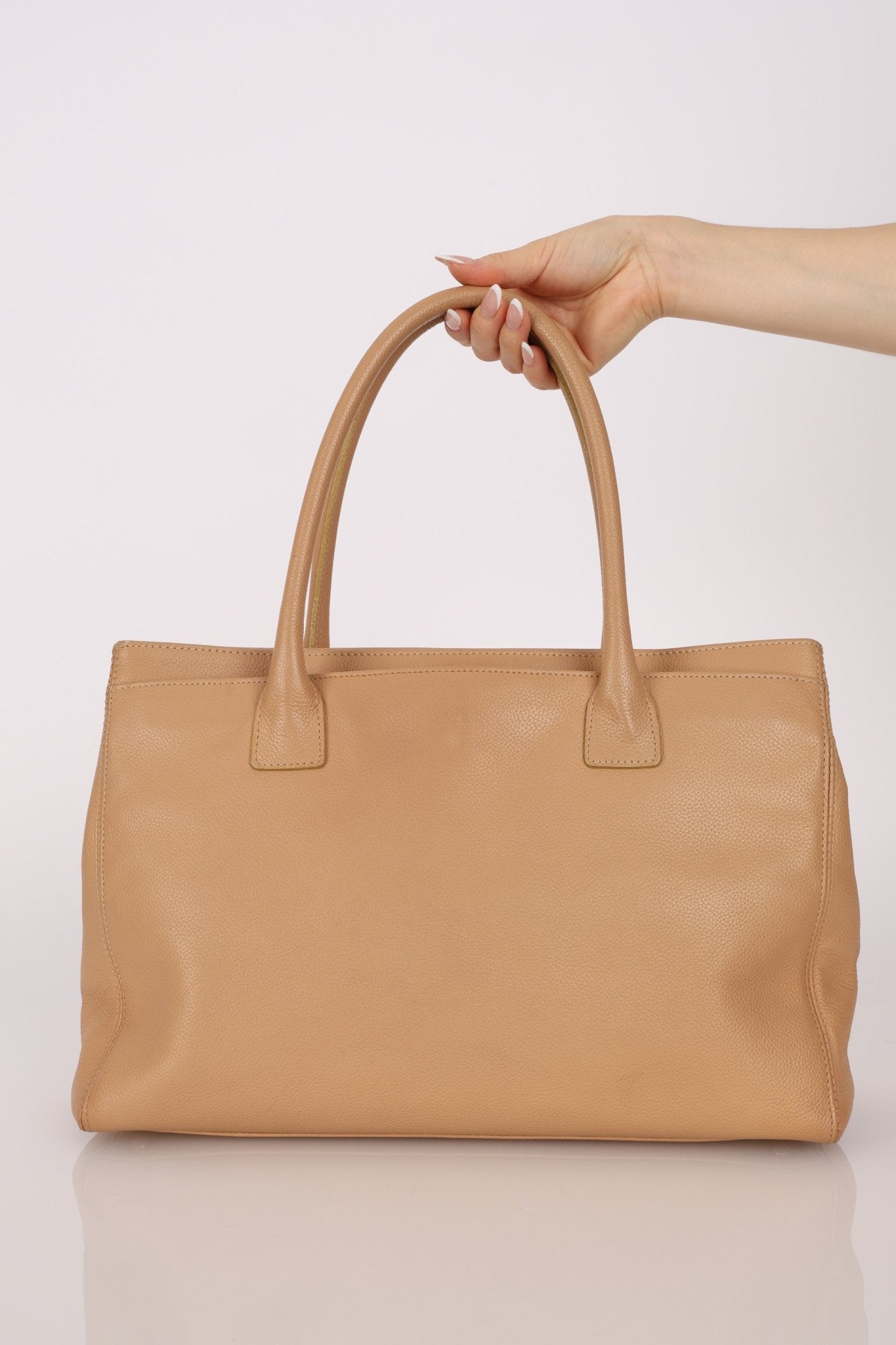 Chanel 2001 Beige Cerf Executive Medium Shopper Tote 24K GP - FashioNica