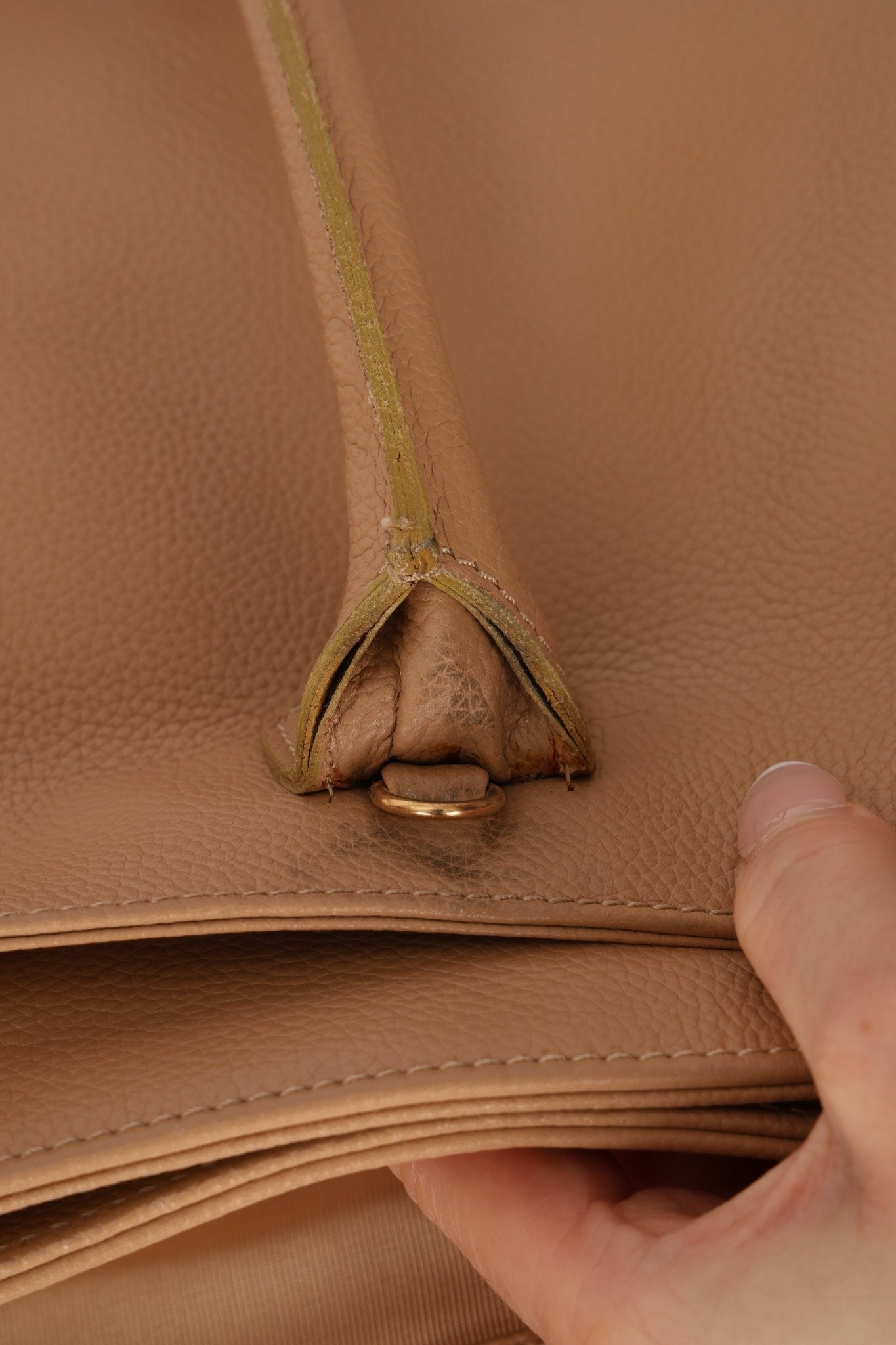 Chanel 2001 Beige Cerf Executive Medium Shopper Tote 24K GP - FashioNica