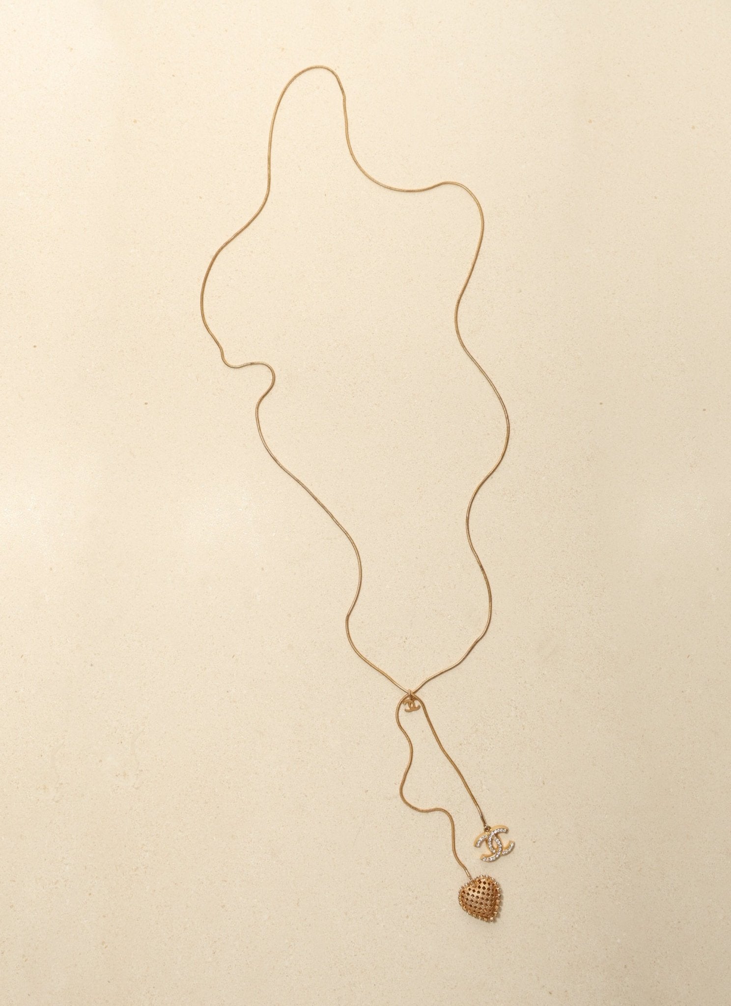 Chanel 2001 Crystal Embellished CC Logo and Heart Lariat Necklace - FashioNica