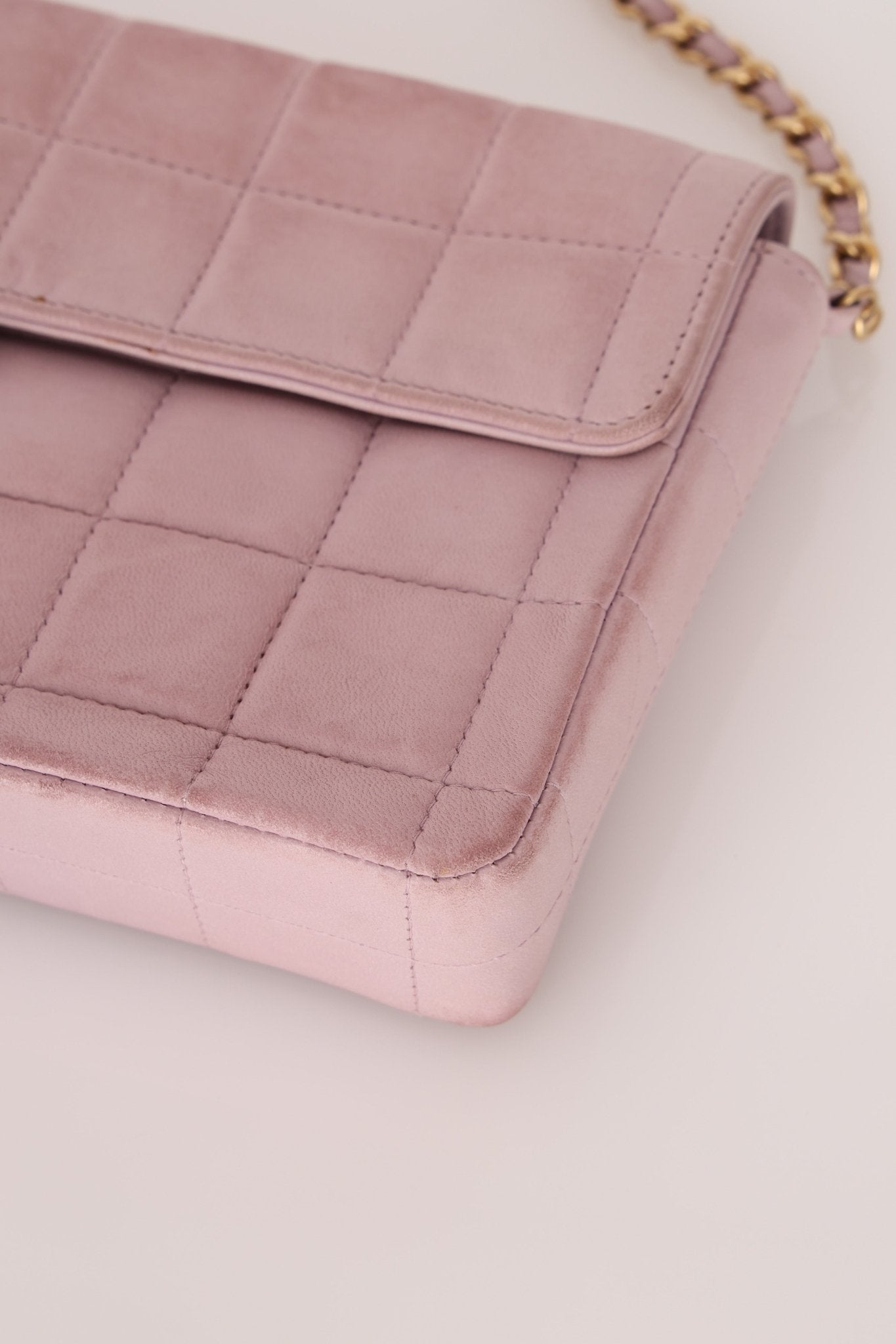 Chanel 2001 Lambskin Chocolate Bar East West Flap Bag 24k GP - FashioNica