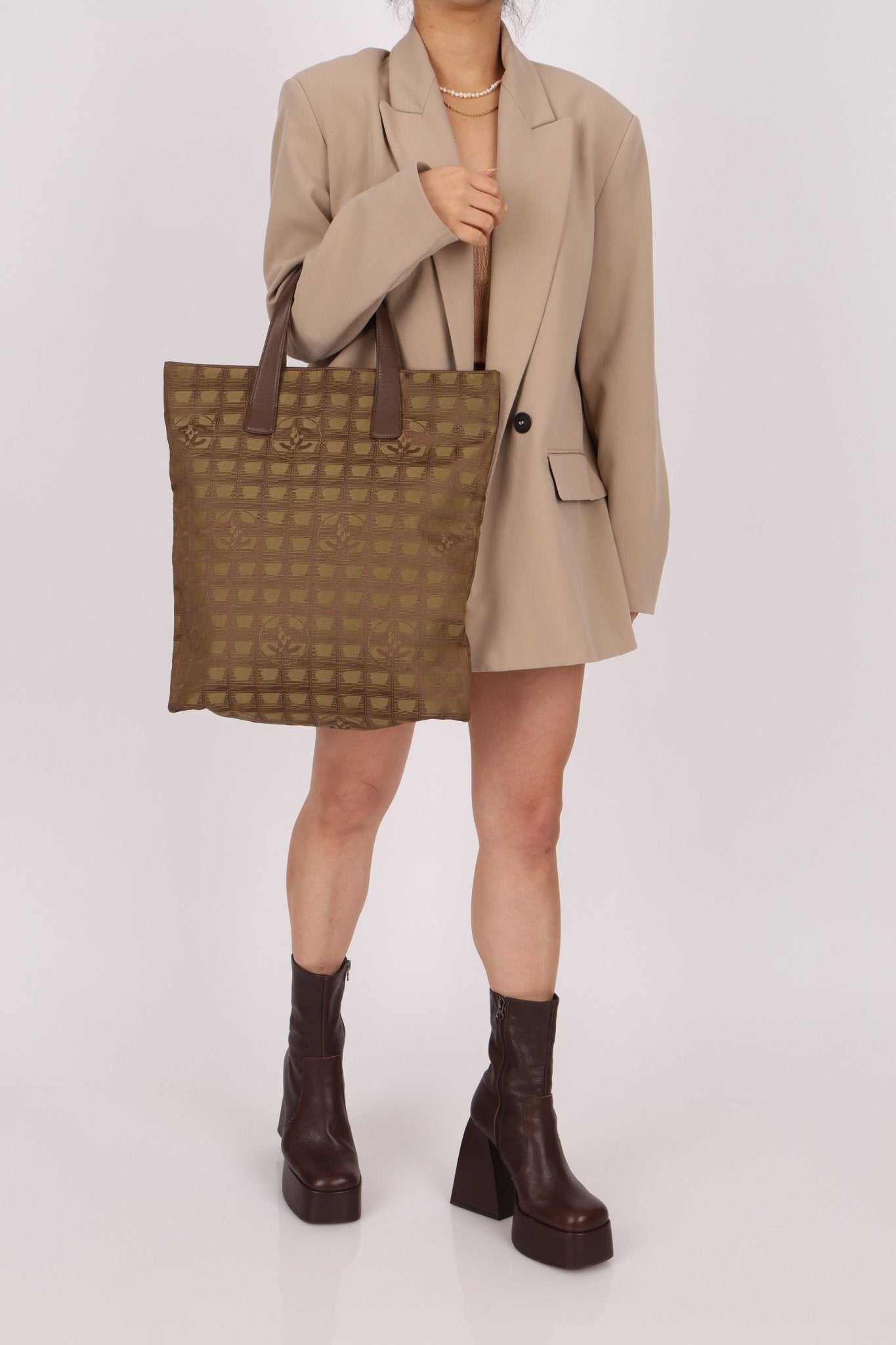 Chanel 2001 Travel Line North South Flat Tote - FashioNica