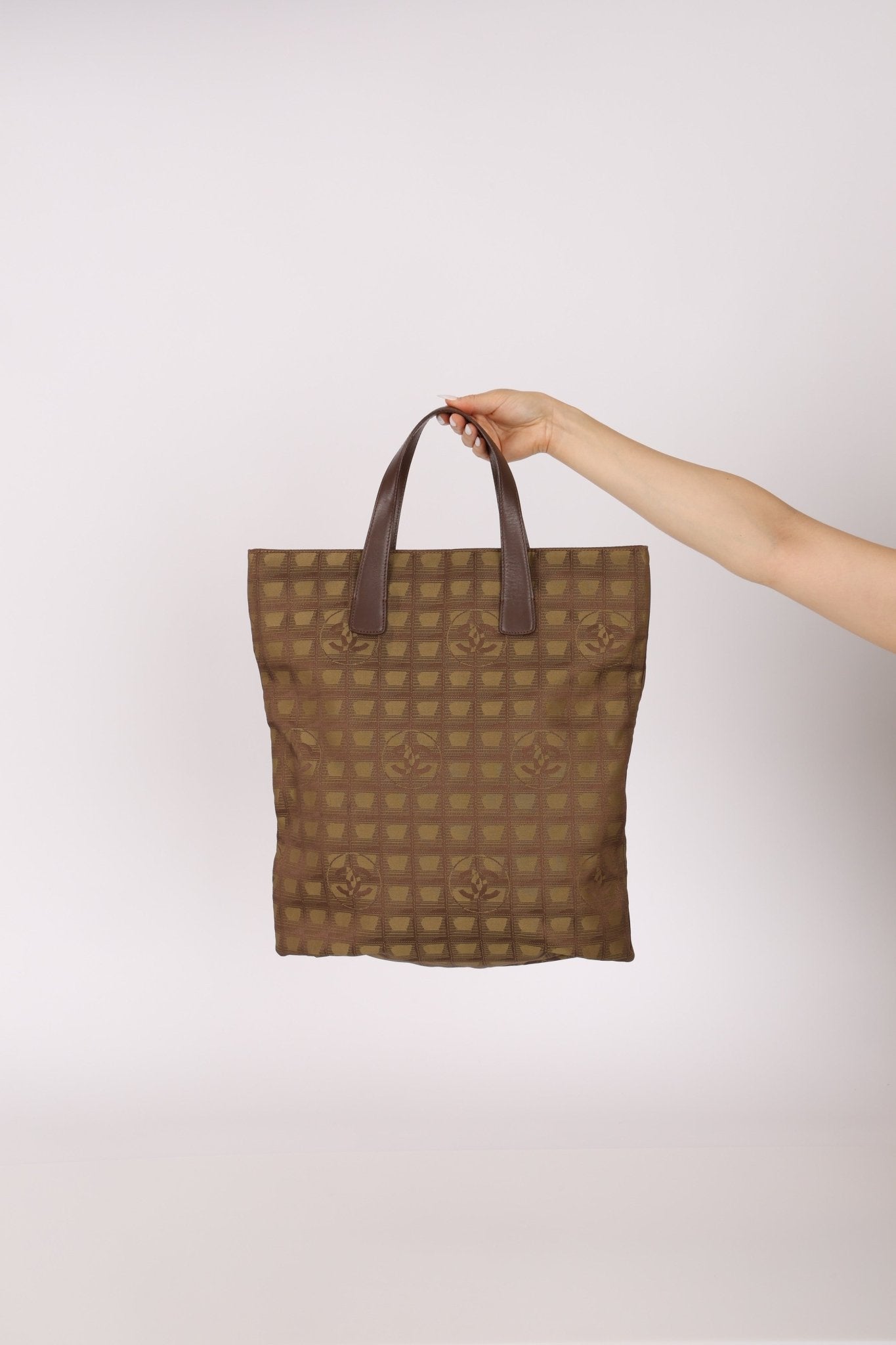 Chanel 2001 Travel Line North South Flat Tote - FashioNica