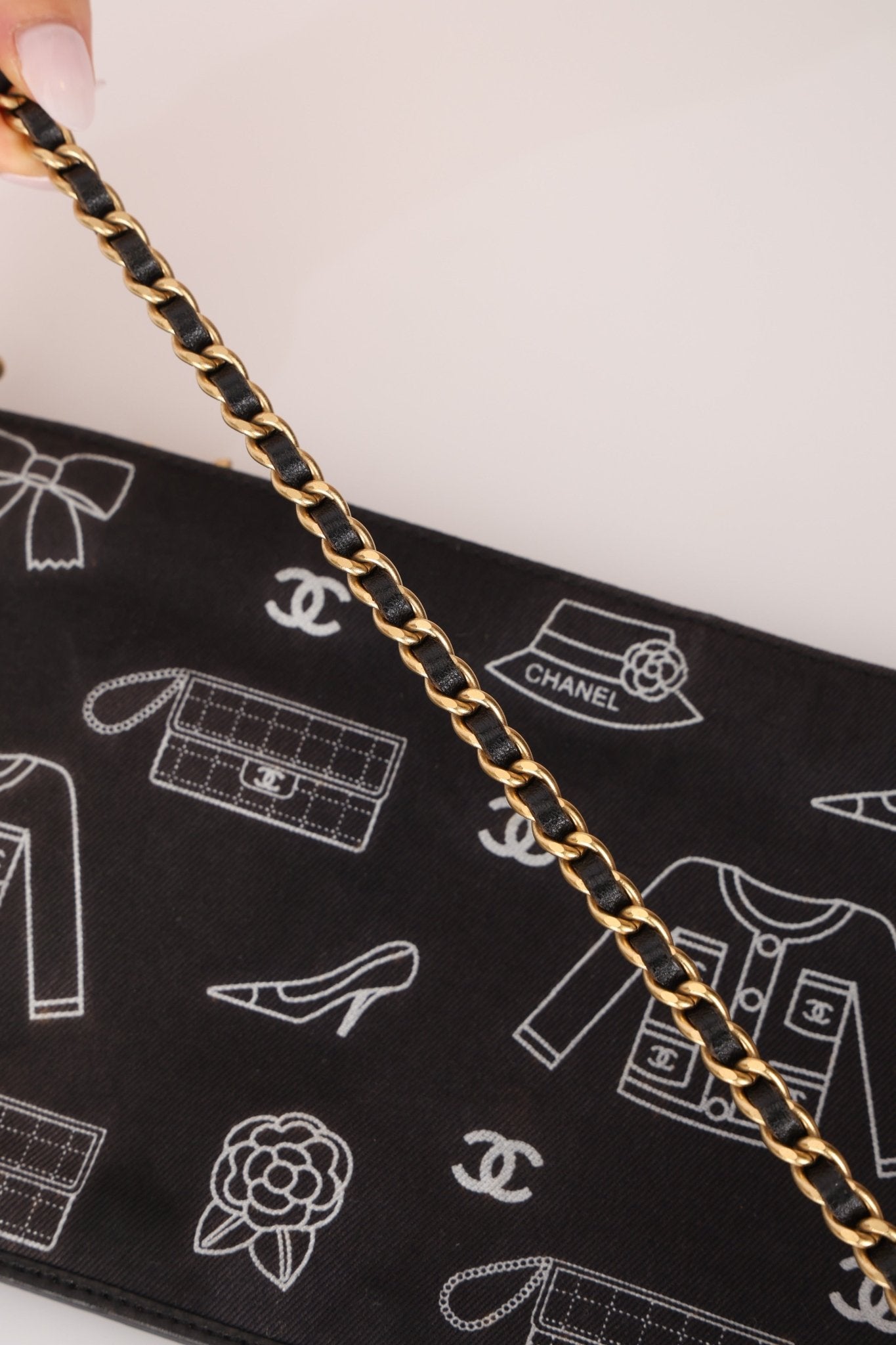 Chanel 2002 Canvas Icon Chain Pochette - FashioNica