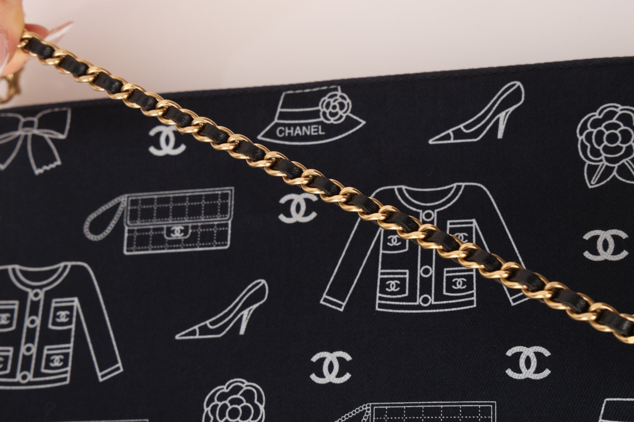 Chanel 2002 Canvas Icon Chain Pochette - FashioNica