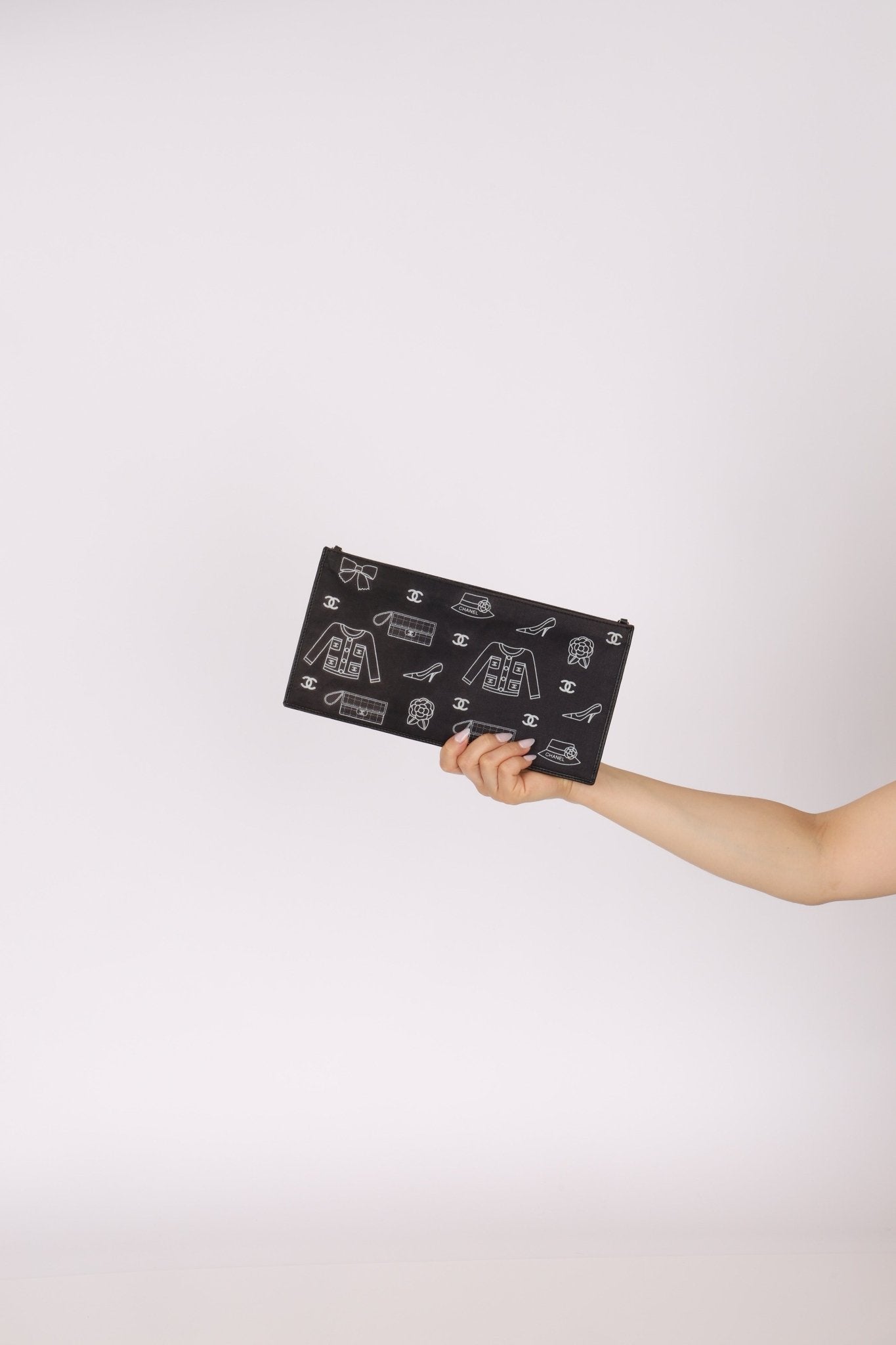 Chanel 2002 Canvas Icon Chain Pochette - FashioNica