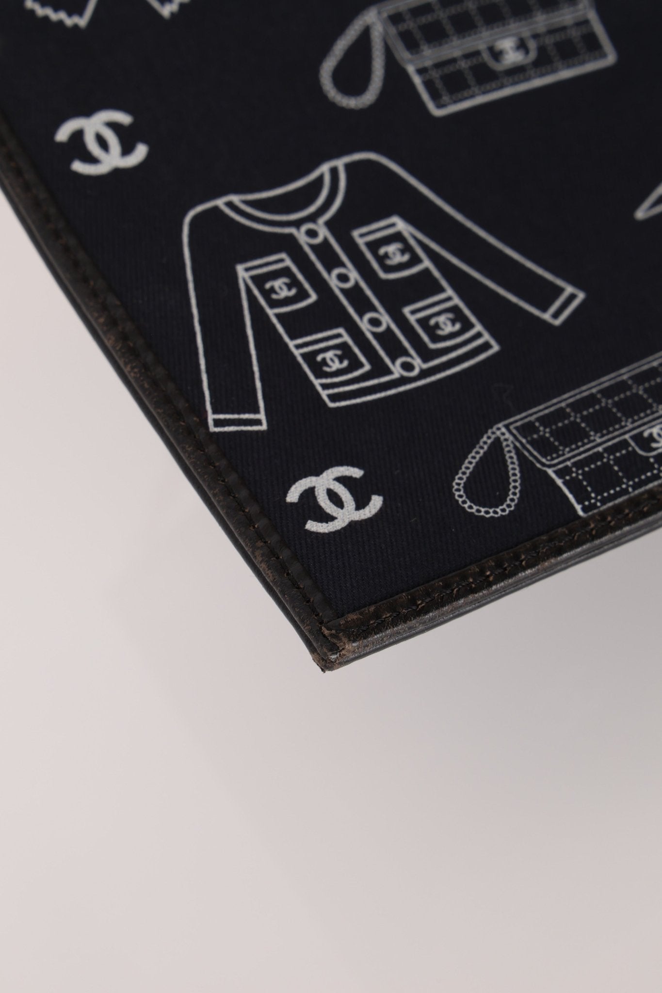 Chanel 2002 Canvas Icon Chain Pochette - FashioNica