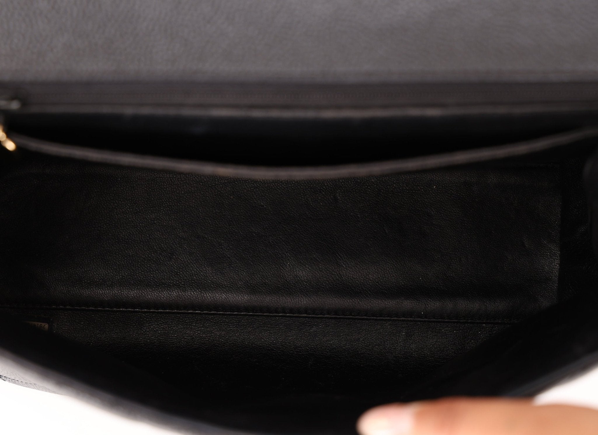 Chanel 2002 Caviar Kelly Top Handle - FashioNica