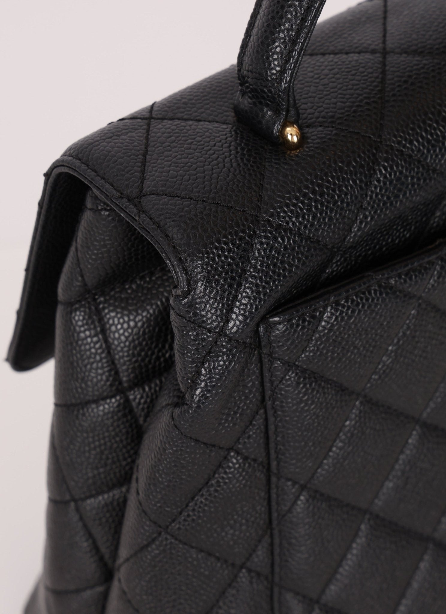 Chanel 2002 Caviar Kelly Top Handle - FashioNica