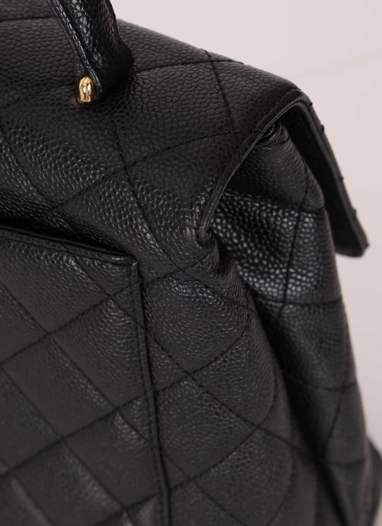 Chanel 2002 Caviar Kelly Top Handle - FashioNica