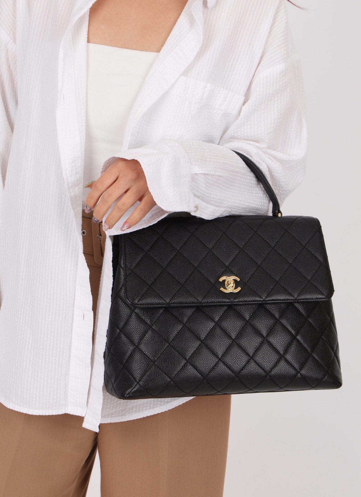 Chanel 2002 Caviar Kelly Top Handle - FashioNica