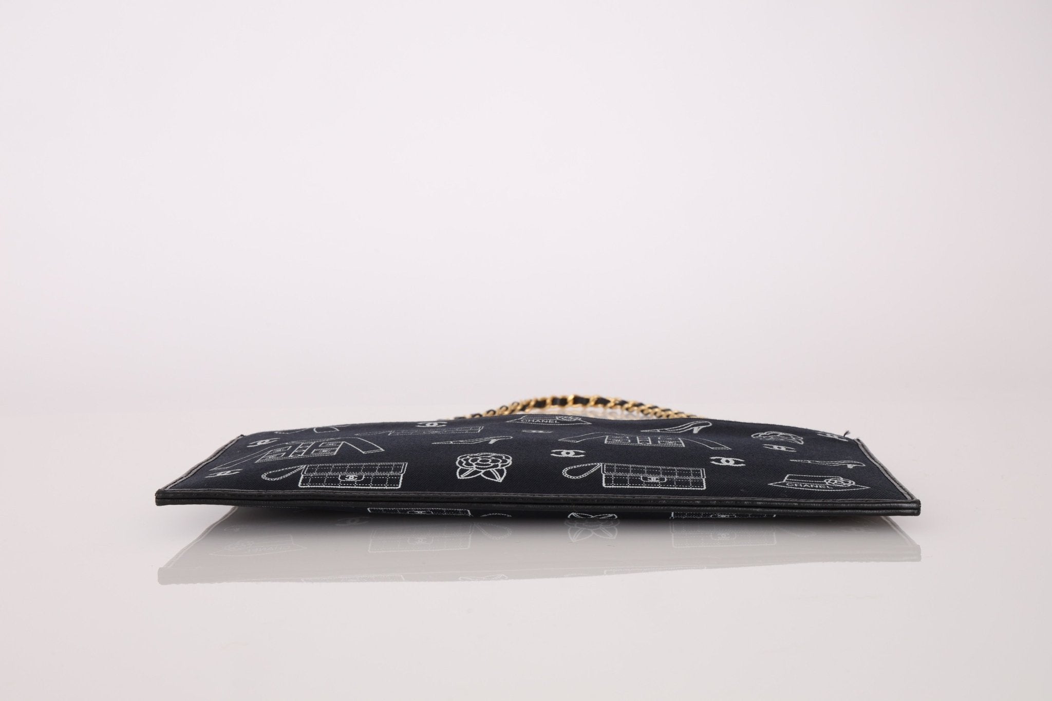 Chanel 2002 Coco Icons Symbol Canvas Pochette - FashioNica