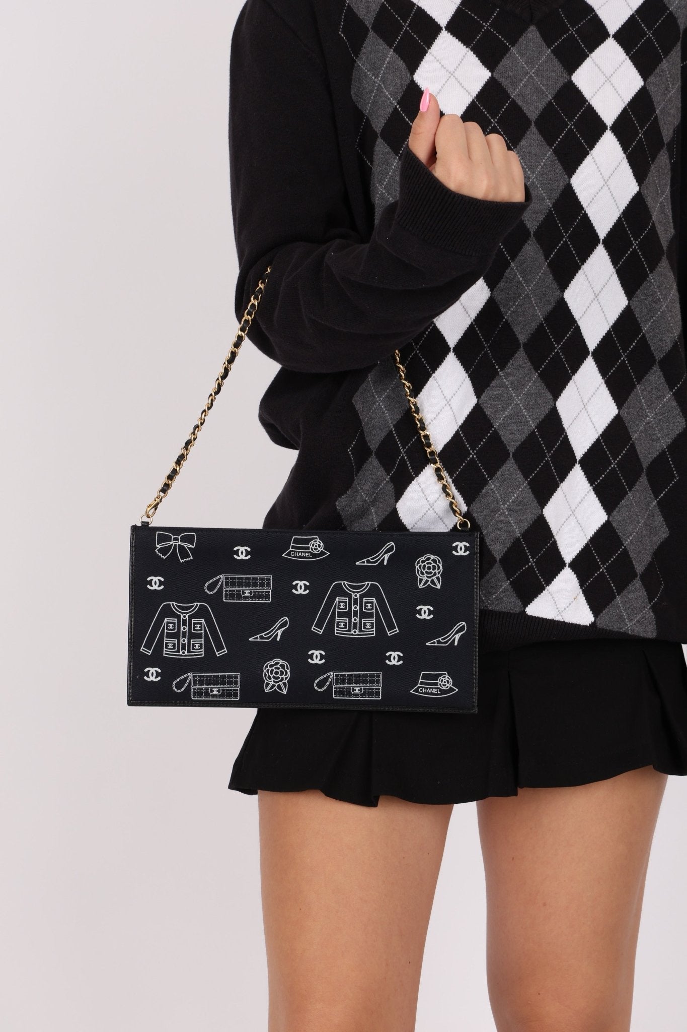 Chanel 2002 Coco Icons Symbol Canvas Pochette - FashioNica