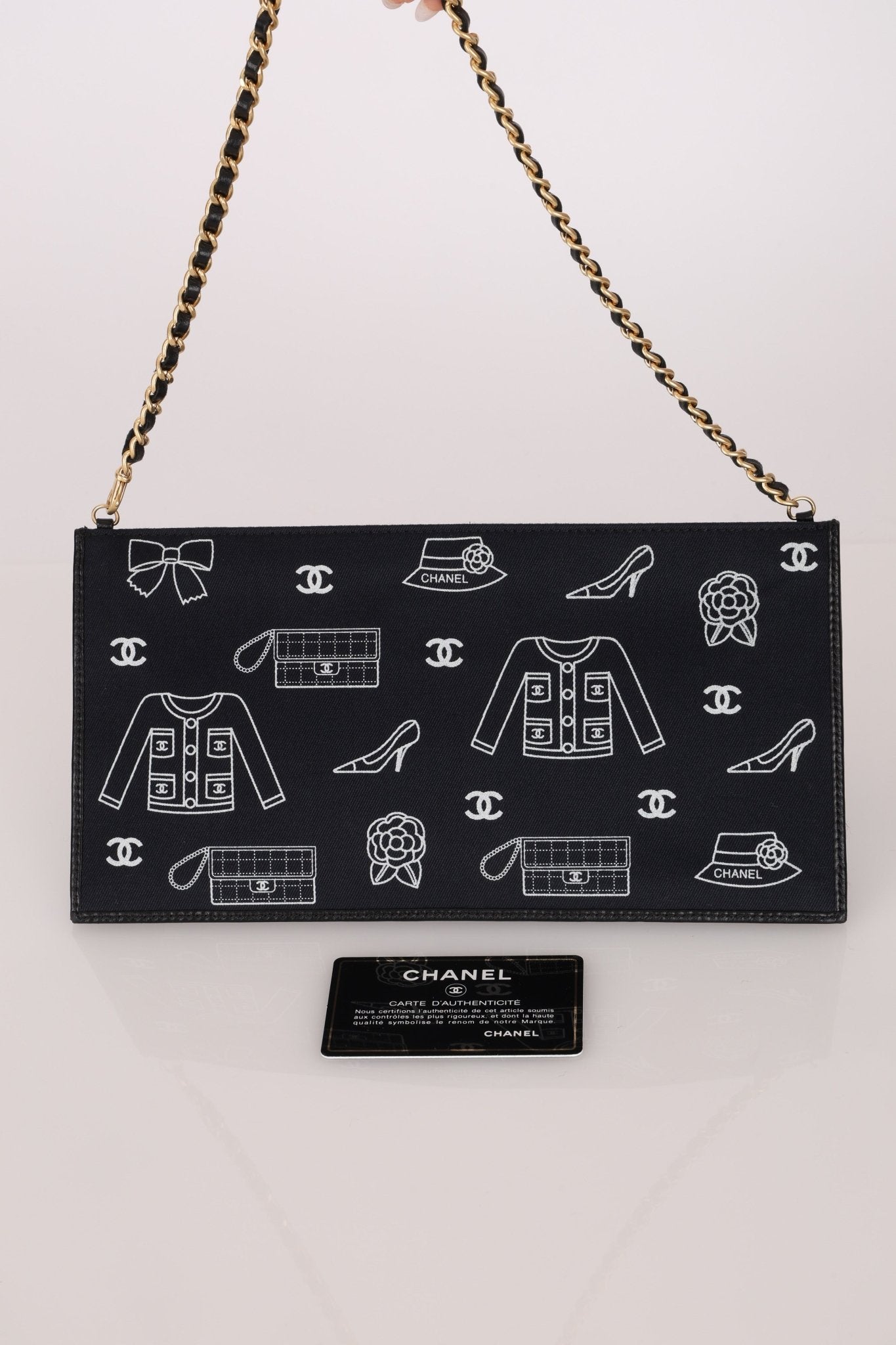 Chanel 2002 Coco Icons Symbol Canvas Pochette - FashioNica