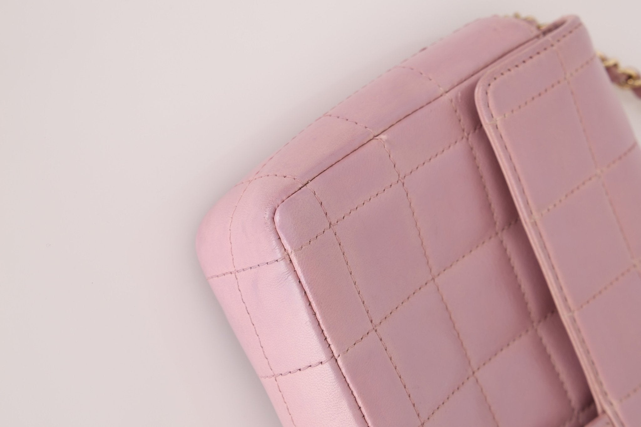 Chanel 2002 Lilac Lambskin Chocolate Bar East West Flap 24K GP - FashioNica