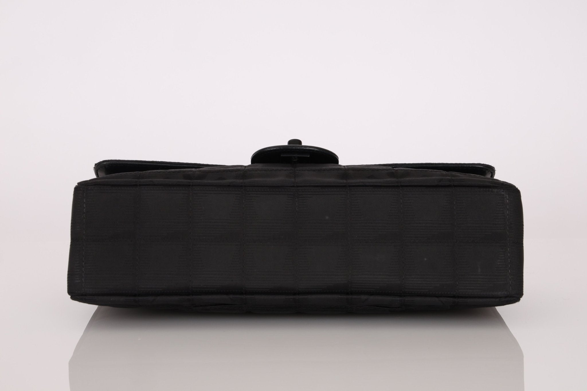 Chanel 2002 Travel Ligne Incognito Medium Flap Bag - FashioNica