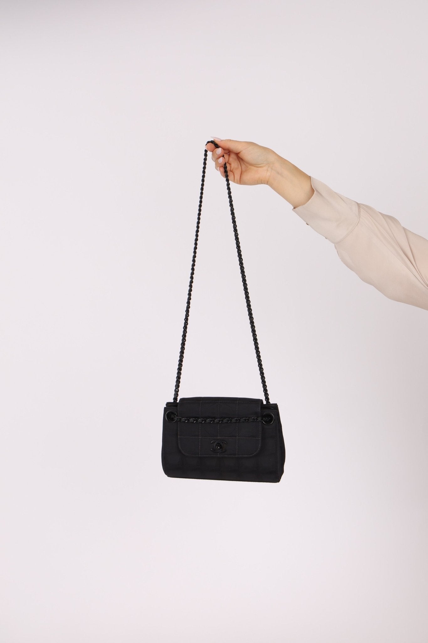 Chanel 2002 Travel Ligne So Black Tunlock Mini Flap - FashioNica