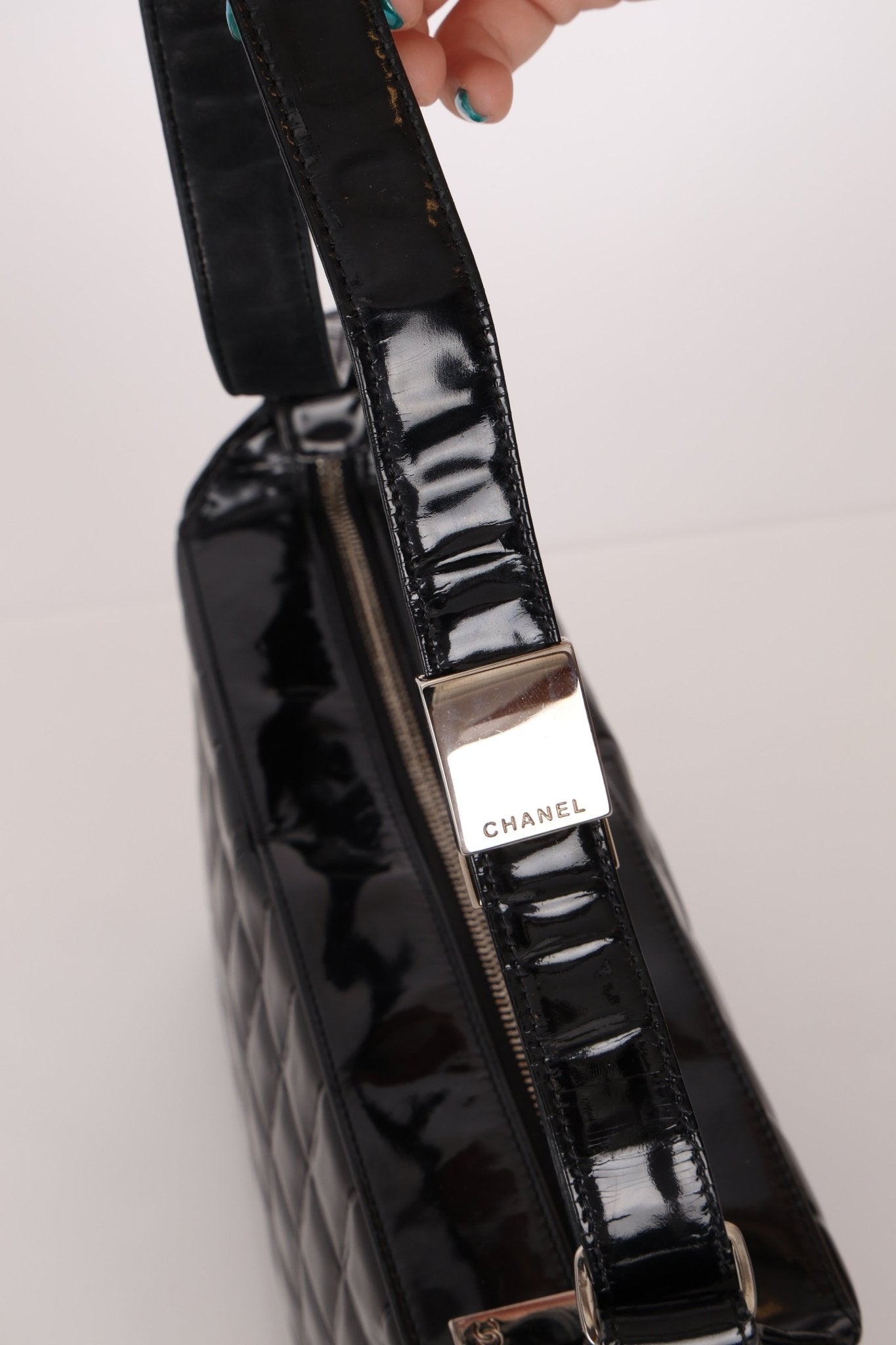 Chanel 2003 Vintage Black Patent Chocolate Bar Shoulder Bag - FashioNica