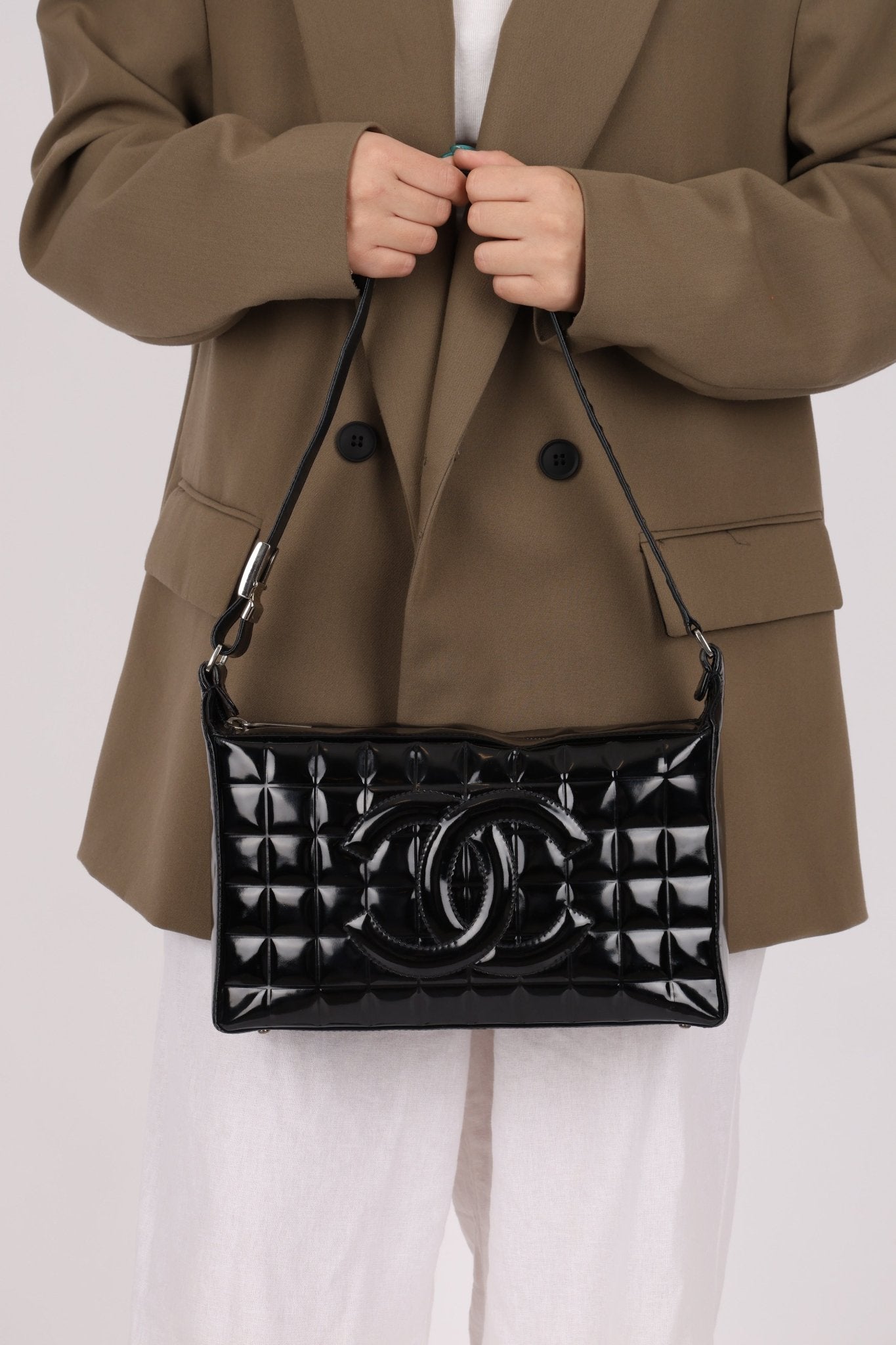 Chanel 2003 Vintage Black Patent Chocolate Bar Shoulder Bag - FashioNica