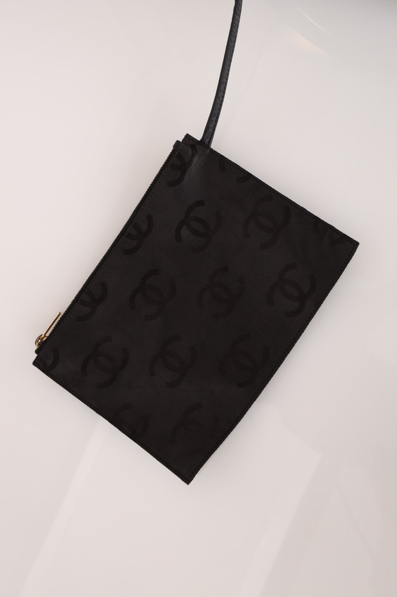 Chanel 2004 Calfskin Drawstring Bucket Bag - FashioNica
