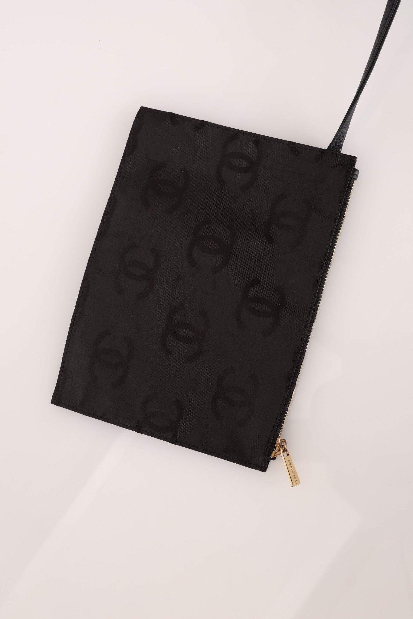 Chanel 2004 Calfskin Drawstring Bucket Bag - FashioNica