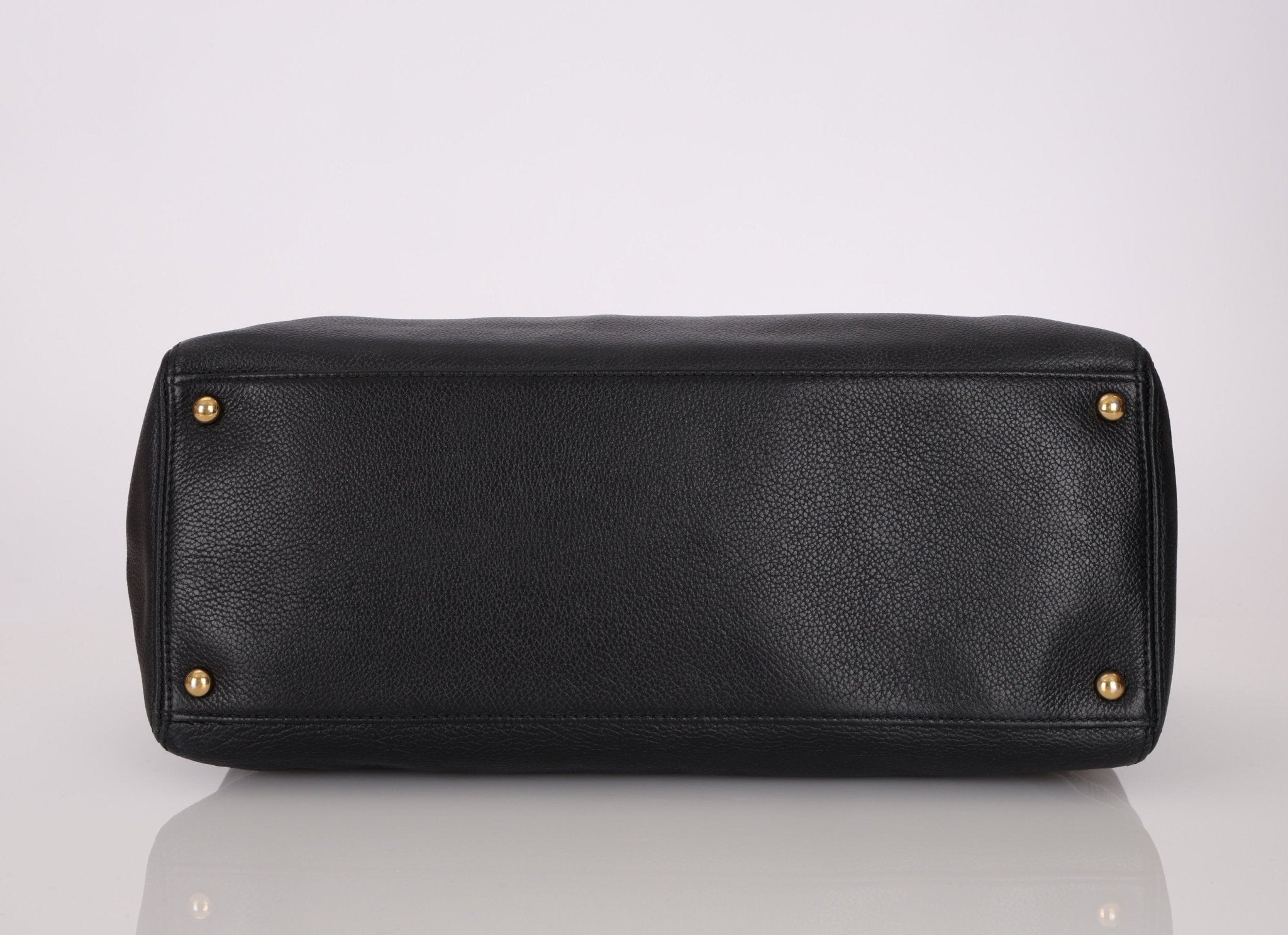 Chanel 2004 Calfskin Medium Cerf Executive Tote - FashioNica