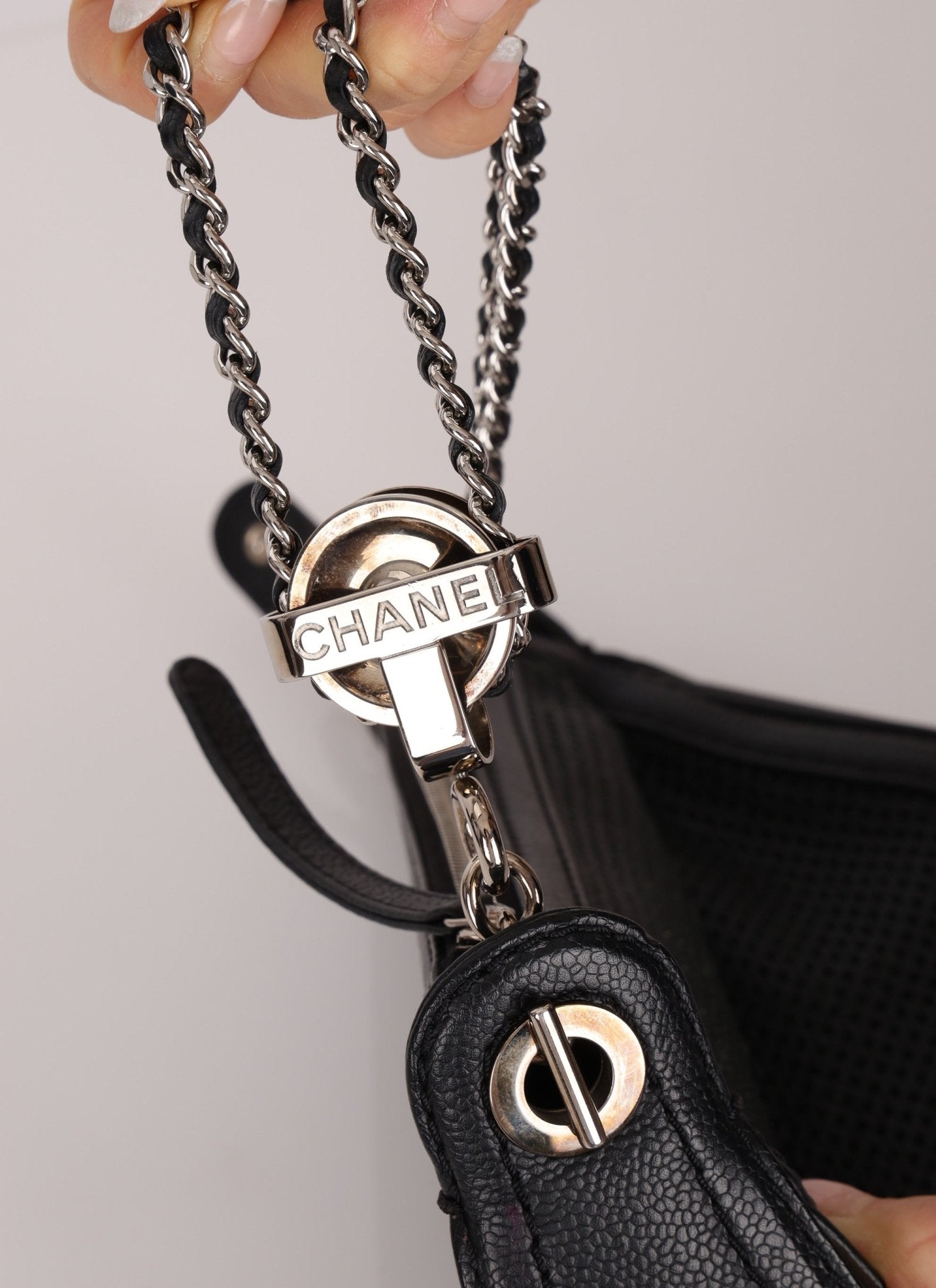 Chanel 2004 Caviar Perforated Pulley Shoulder Bag - FashioNica
