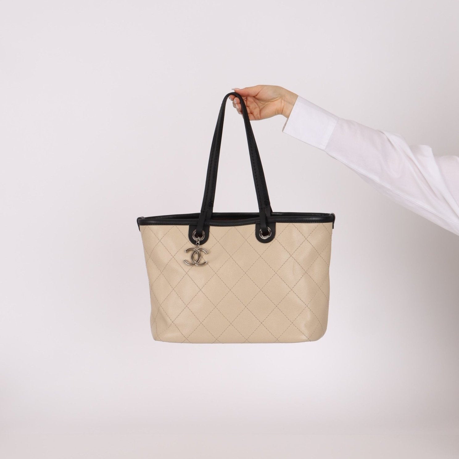 Chanel 2014 Caviar Bi - color Tote with Pouch - FashioNica