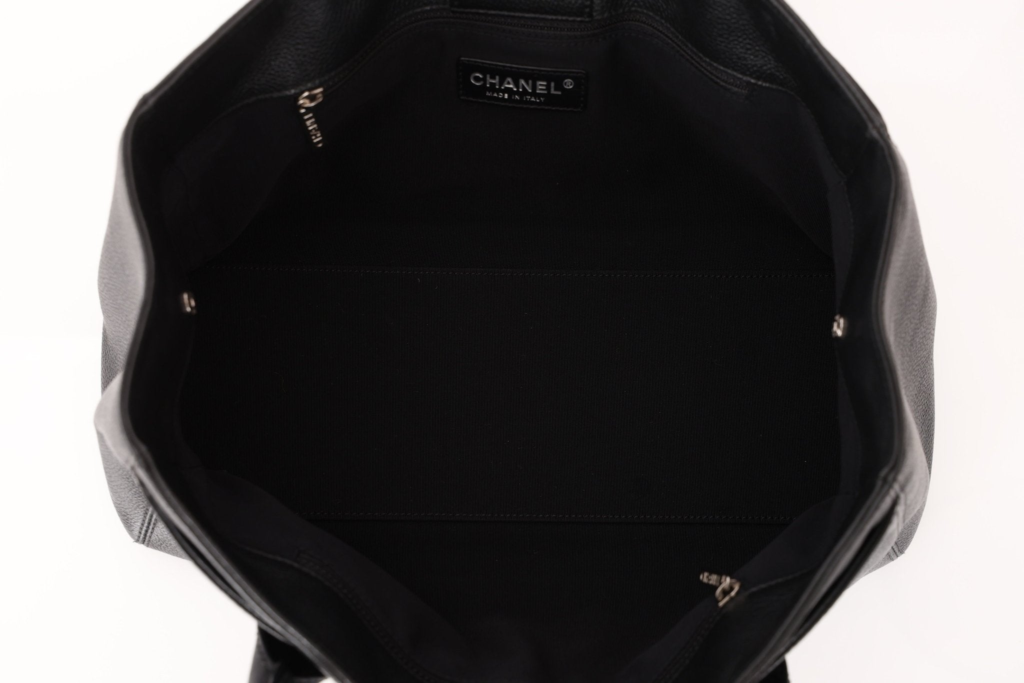 Chanel 2014 Caviar Black Cerf Executive East West Small Tote - FashioNica