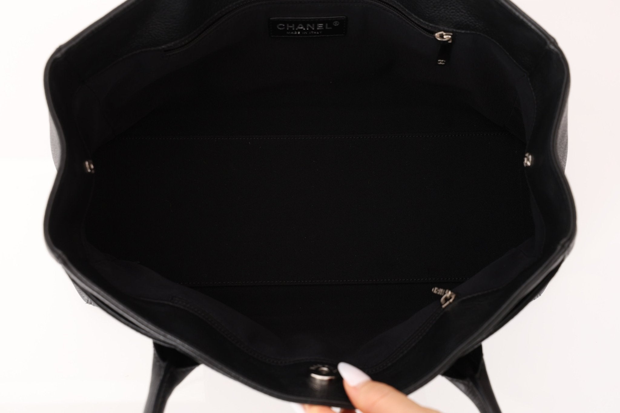 Chanel 2014 Caviar Black Cerf Executive East West Small Tote - FashioNica