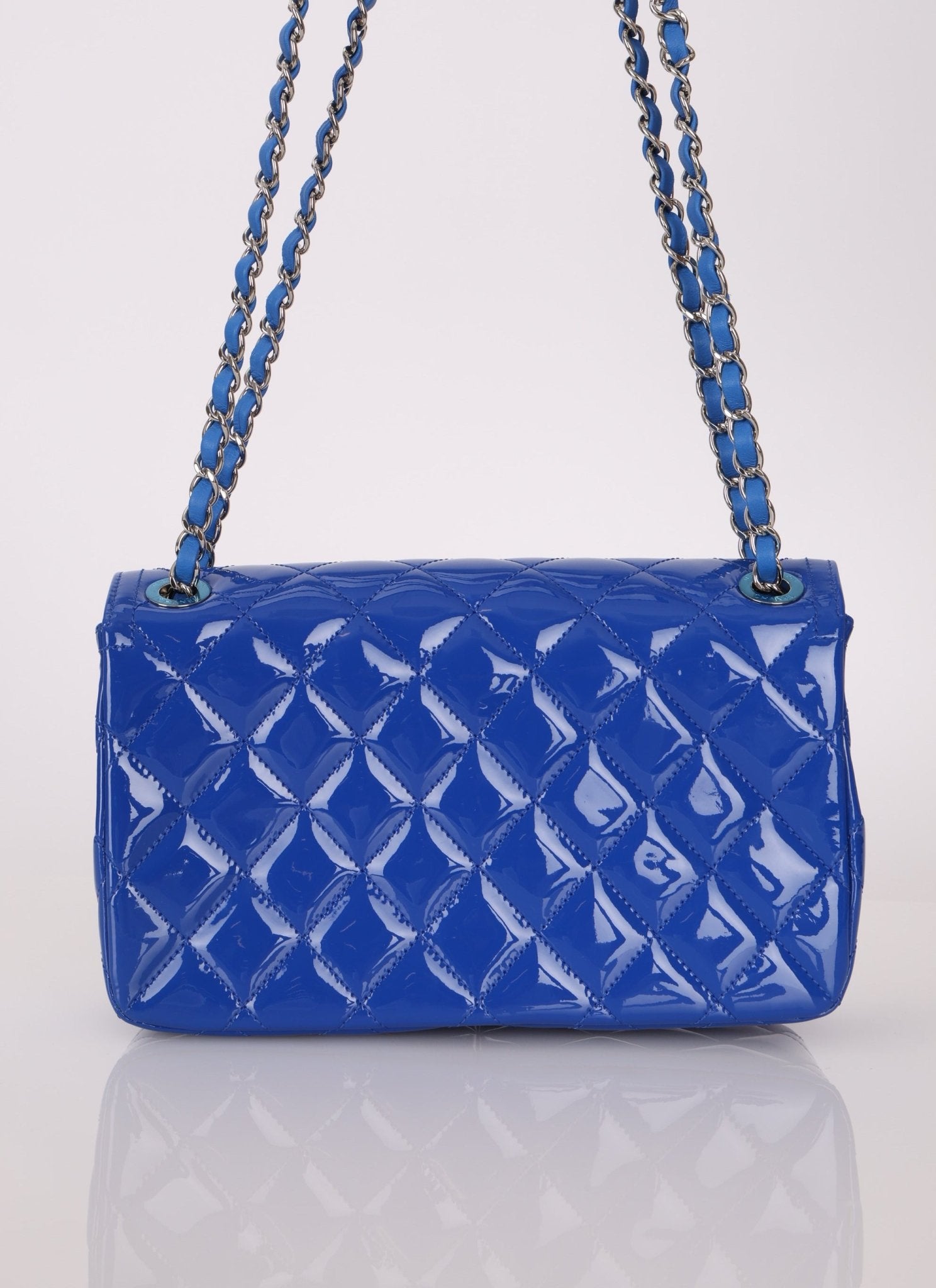 Chanel 2014 Patent Medium Turnlock Single Flap Bag - FashioNica