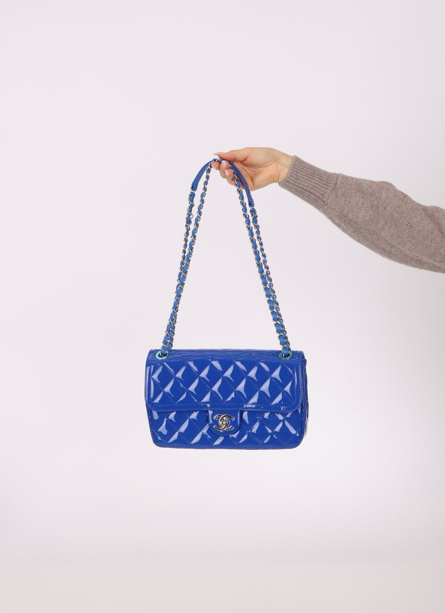 Chanel 2014 Patent Medium Turnlock Single Flap Bag - FashioNica