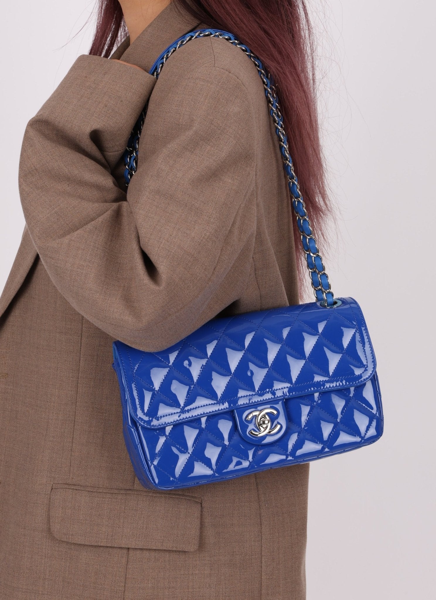 Chanel 2014 Patent Medium Turnlock Single Flap Bag - FashioNica