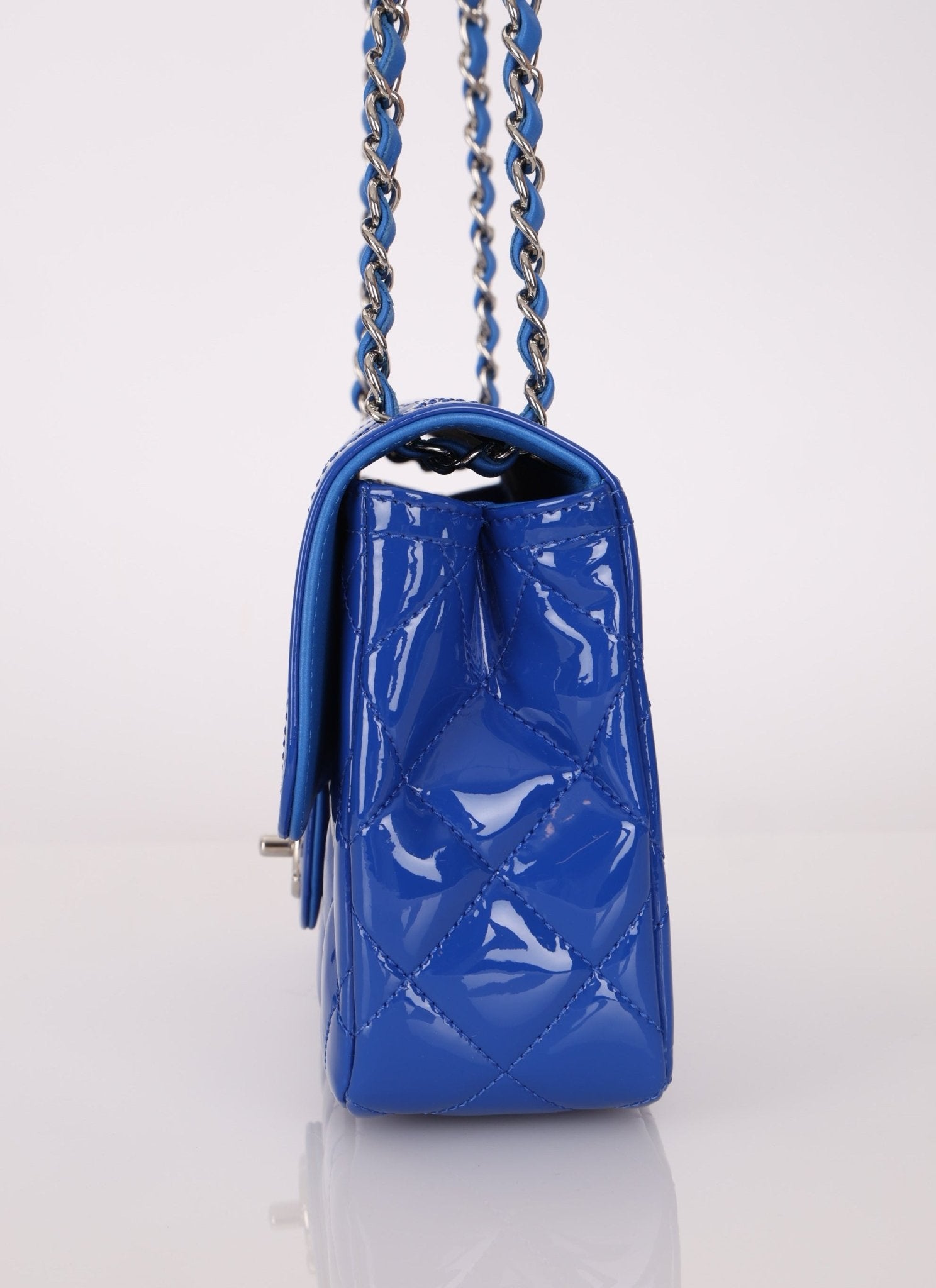 Chanel 2014 Patent Medium Turnlock Single Flap Bag - FashioNica