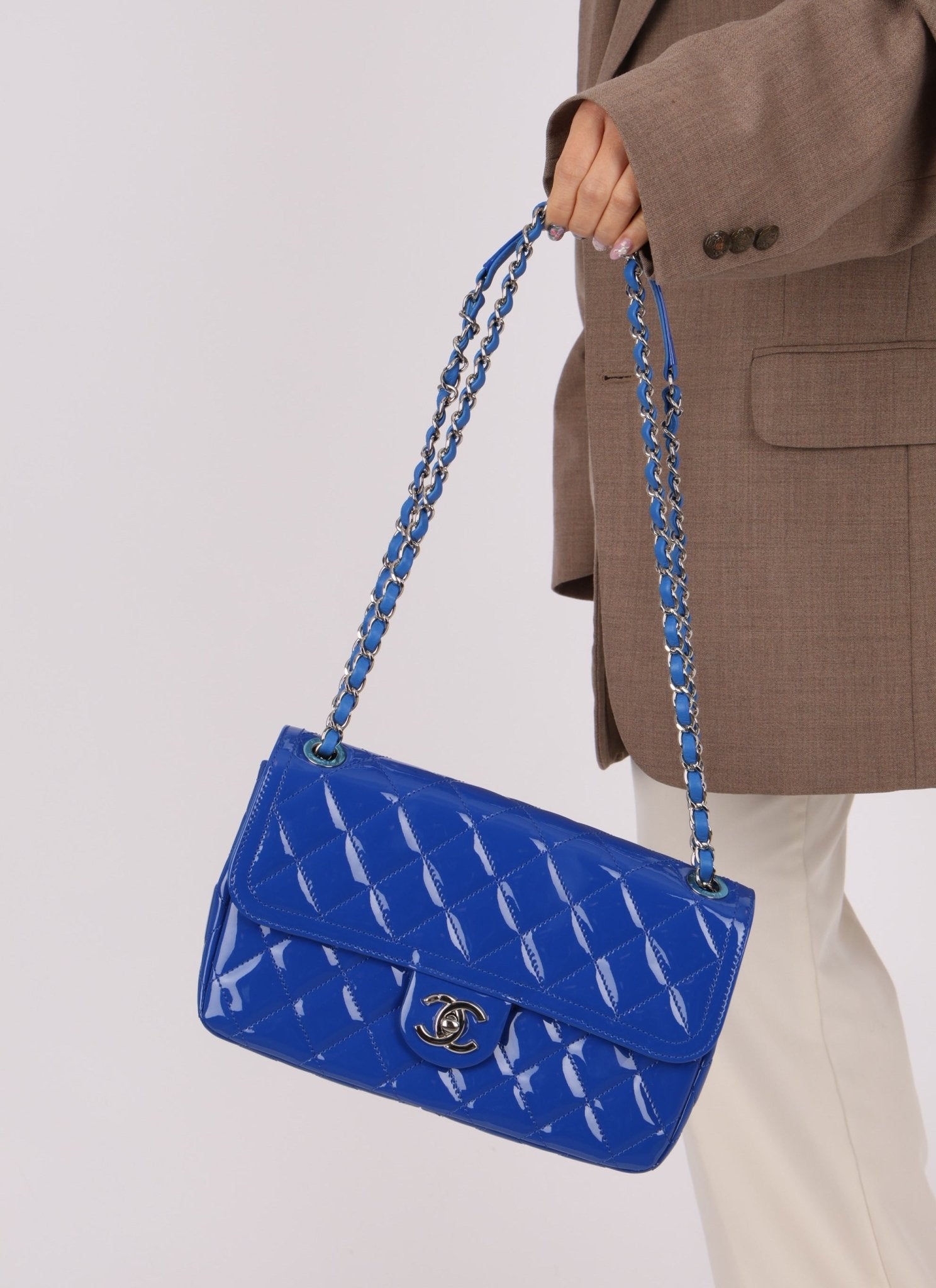 Chanel 2014 Patent Medium Turnlock Single Flap Bag - FashioNica