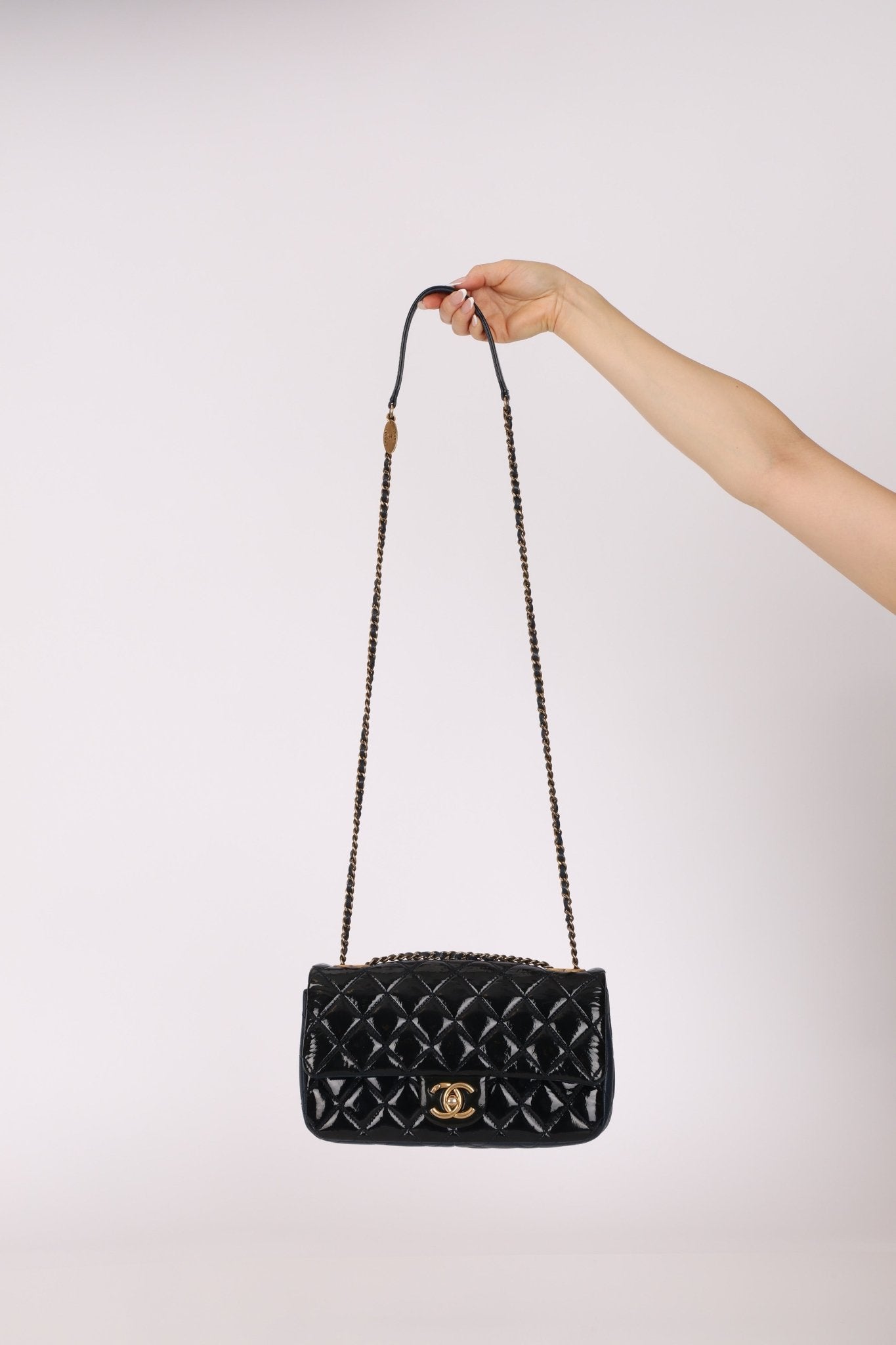 Chanel 2015 Glazed Goatskin Quilted Medium CC Eyelet Flap - FashioNica