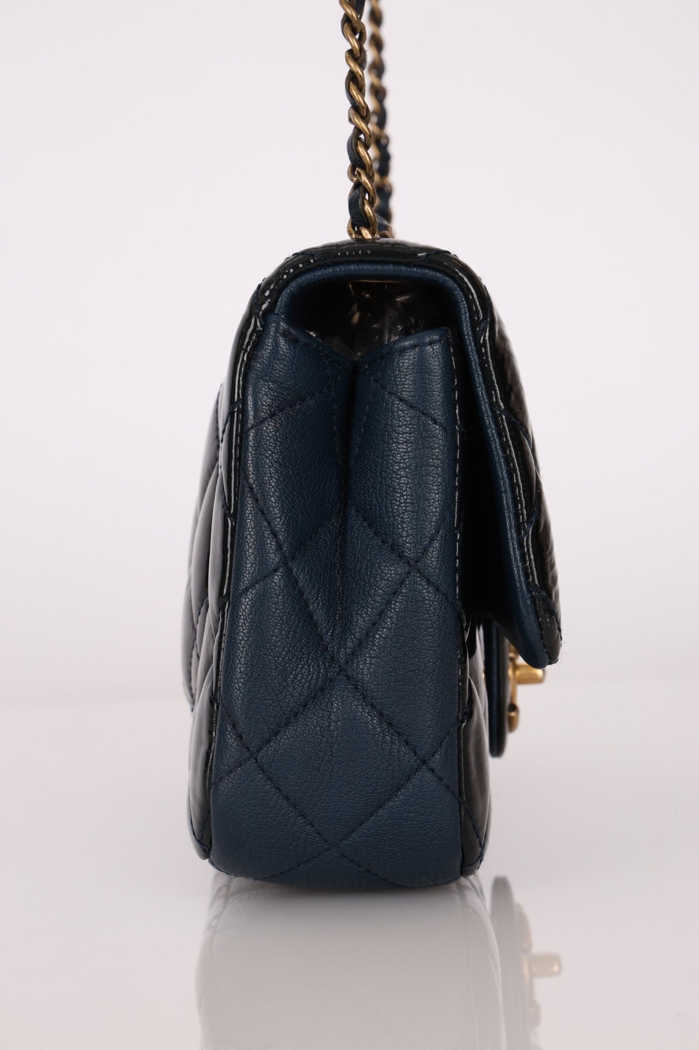 Chanel 2015 Glazed Goatskin Quilted Medium CC Eyelet Flap - FashioNica